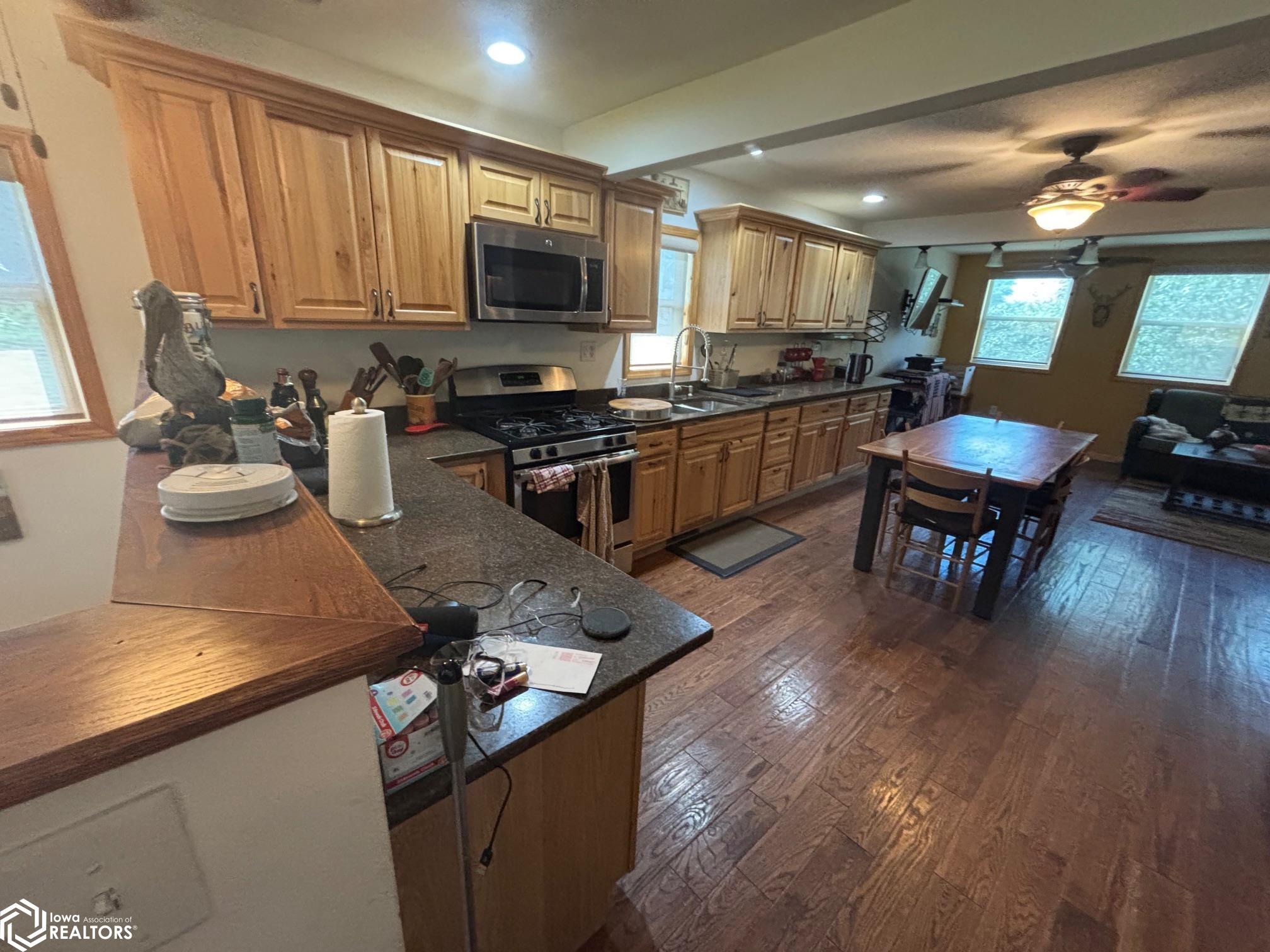 6110 N Lakeshore Drive, Brooklyn, Iowa image 5