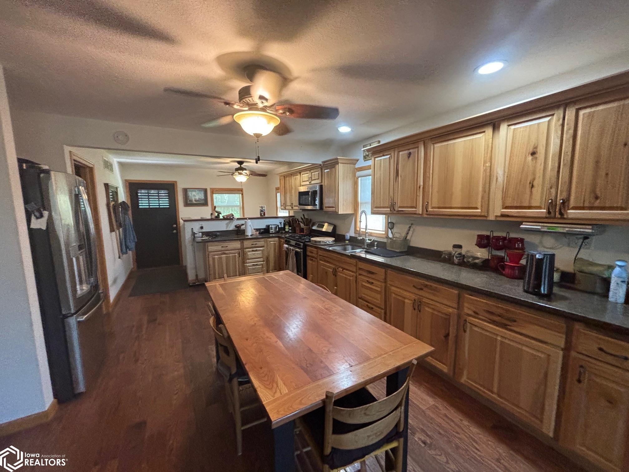 6110 N Lakeshore Drive, Brooklyn, Iowa image 8
