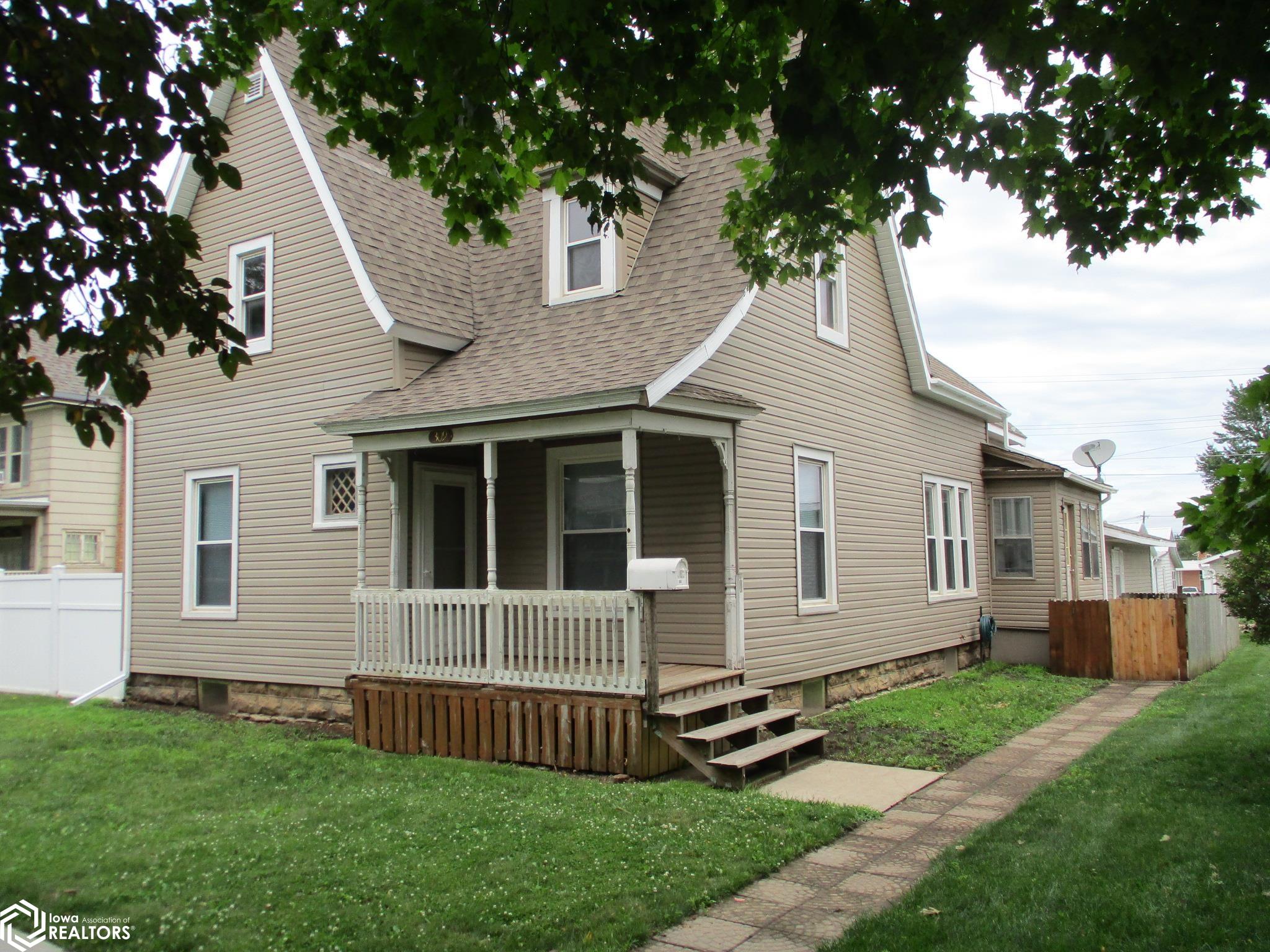 309 W 6th Street, Vinton, Iowa image 2