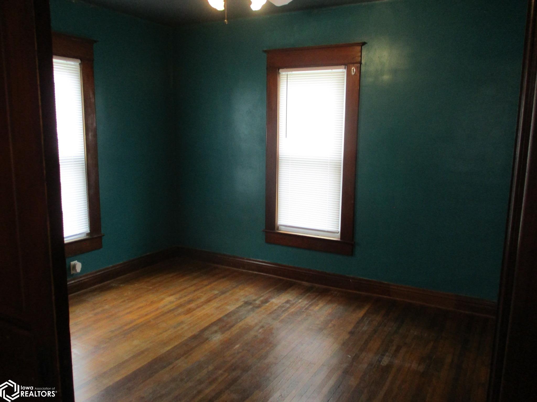 309 W 6th Street, Vinton, Iowa image 14