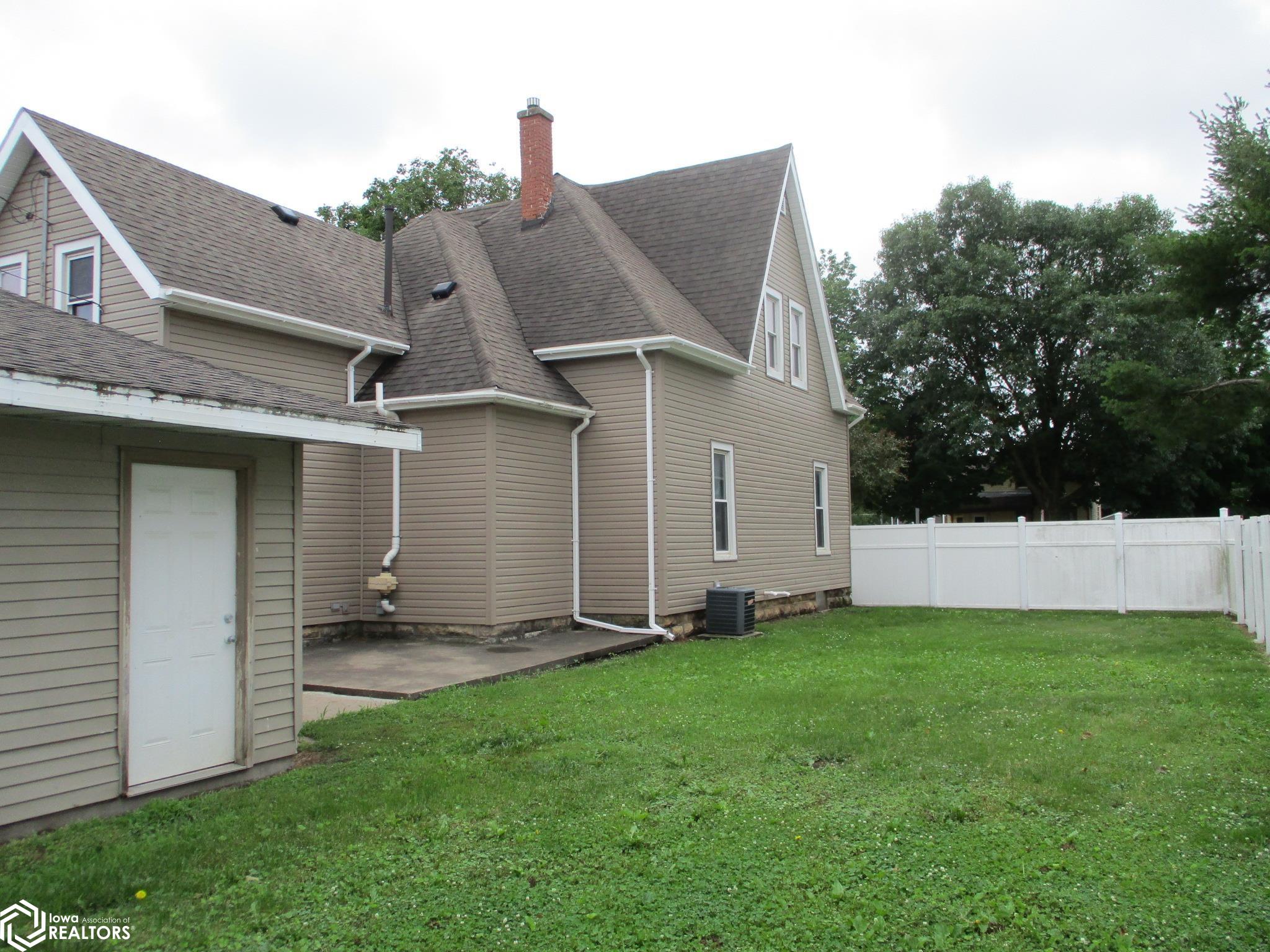 309 W 6th Street, Vinton, Iowa image 28