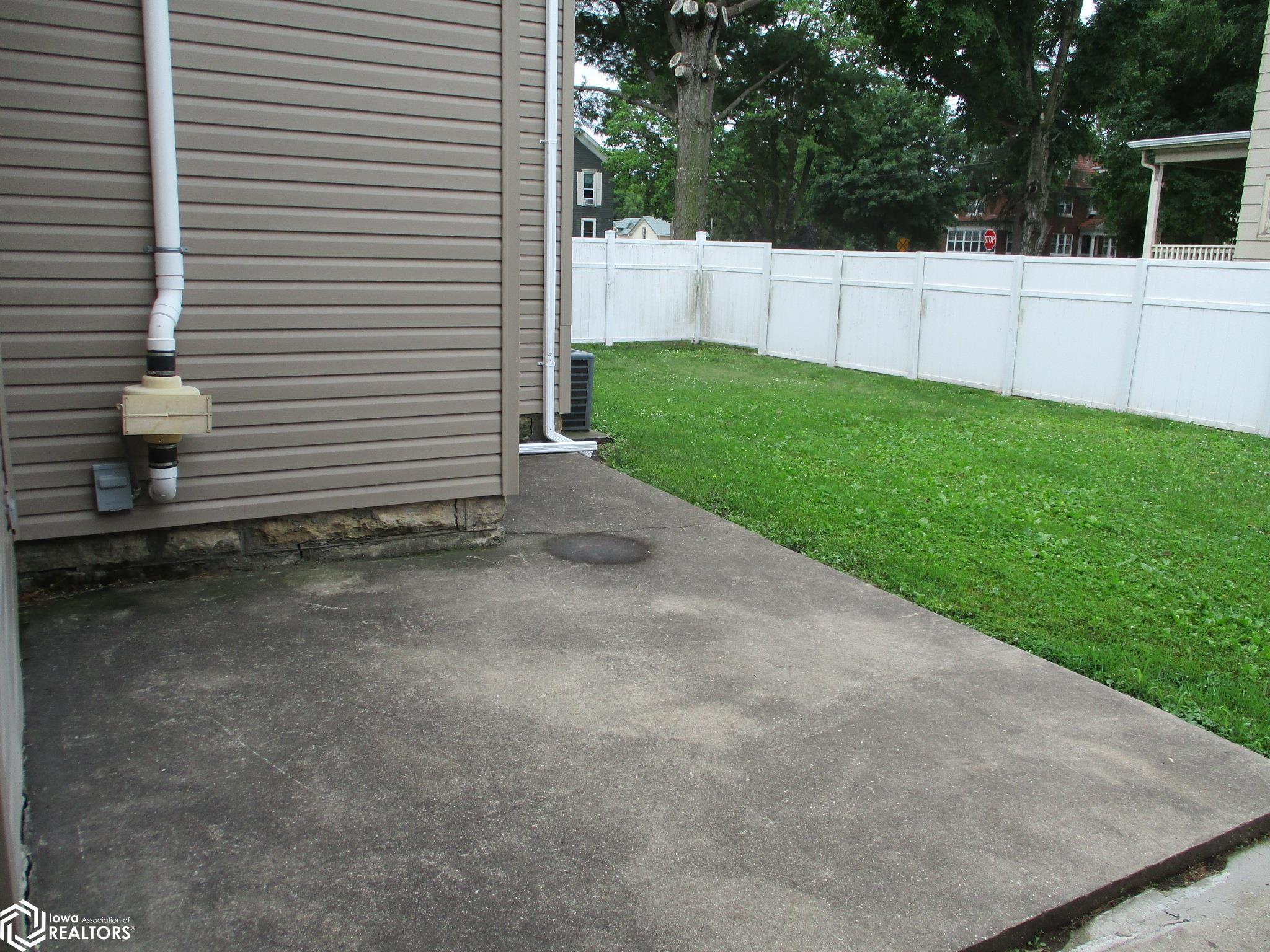 309 W 6th Street, Vinton, Iowa image 29