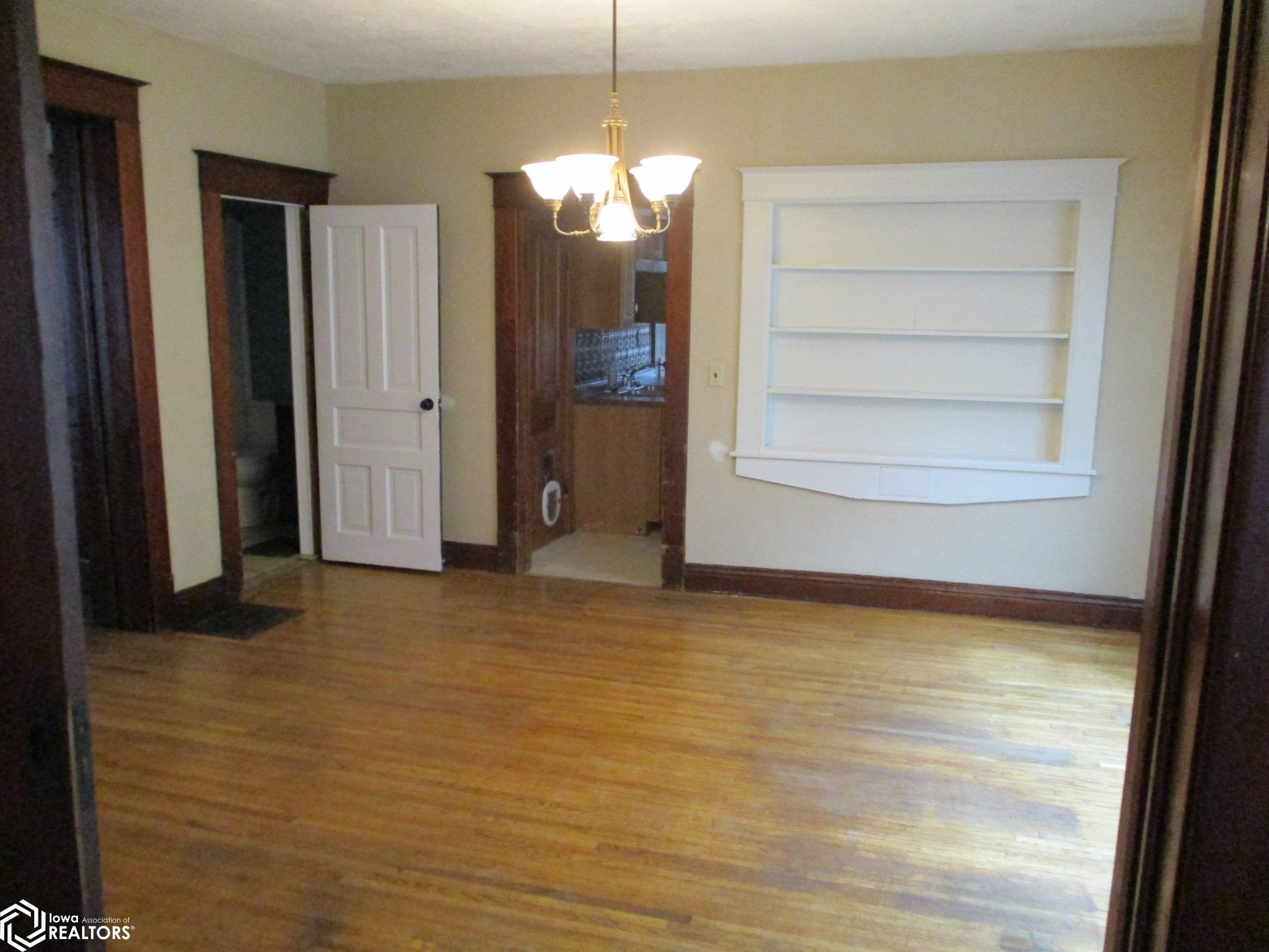 309 W 6th Street, Vinton, Iowa image 10