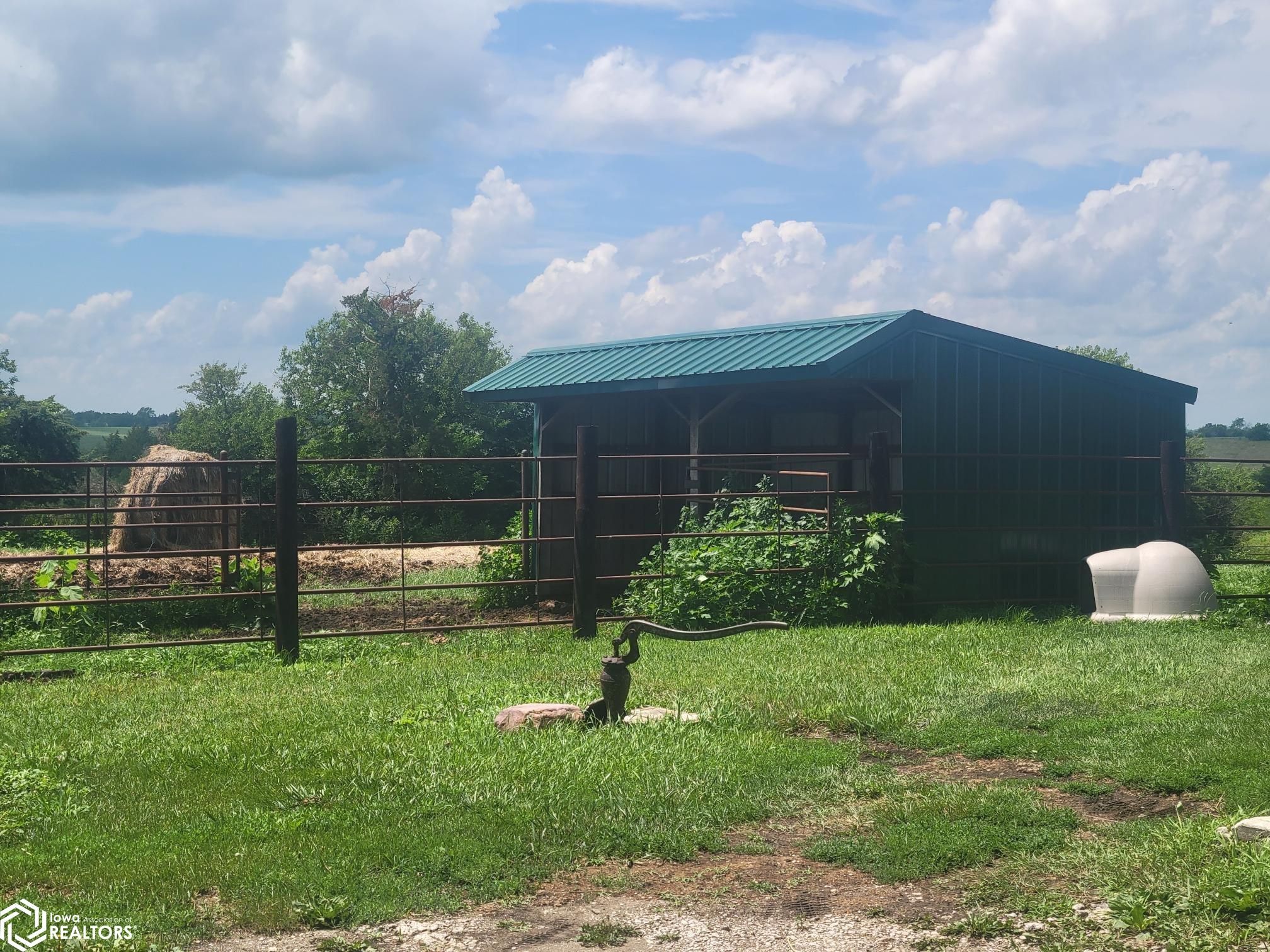 2457 Us Highway 169, Mount Ayr, Iowa image 17