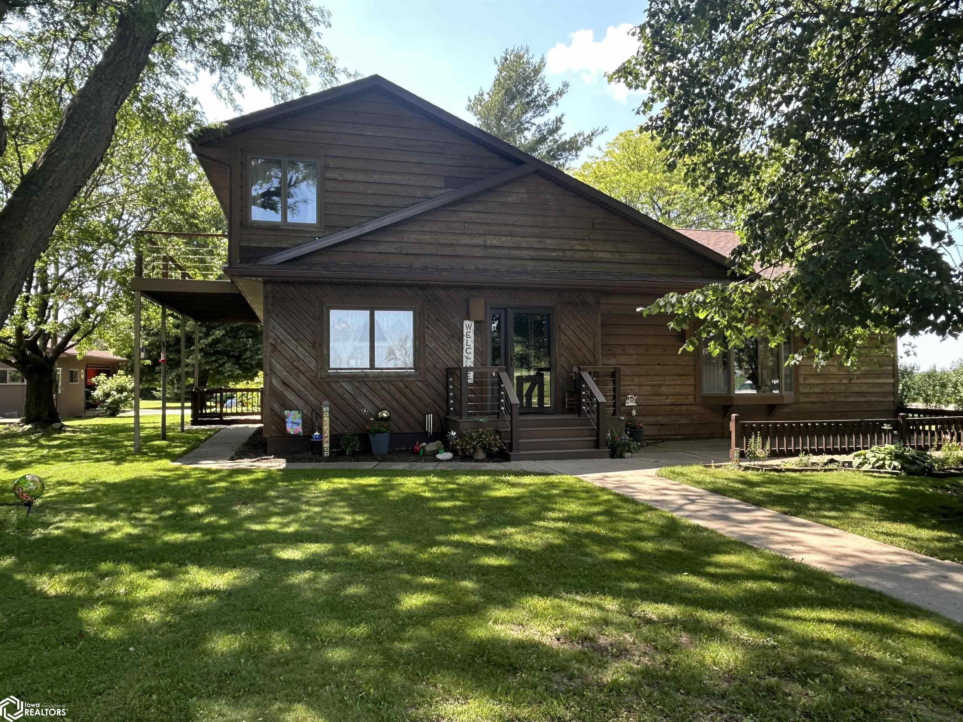 1419 220th St, Sheffield, Iowa image 2