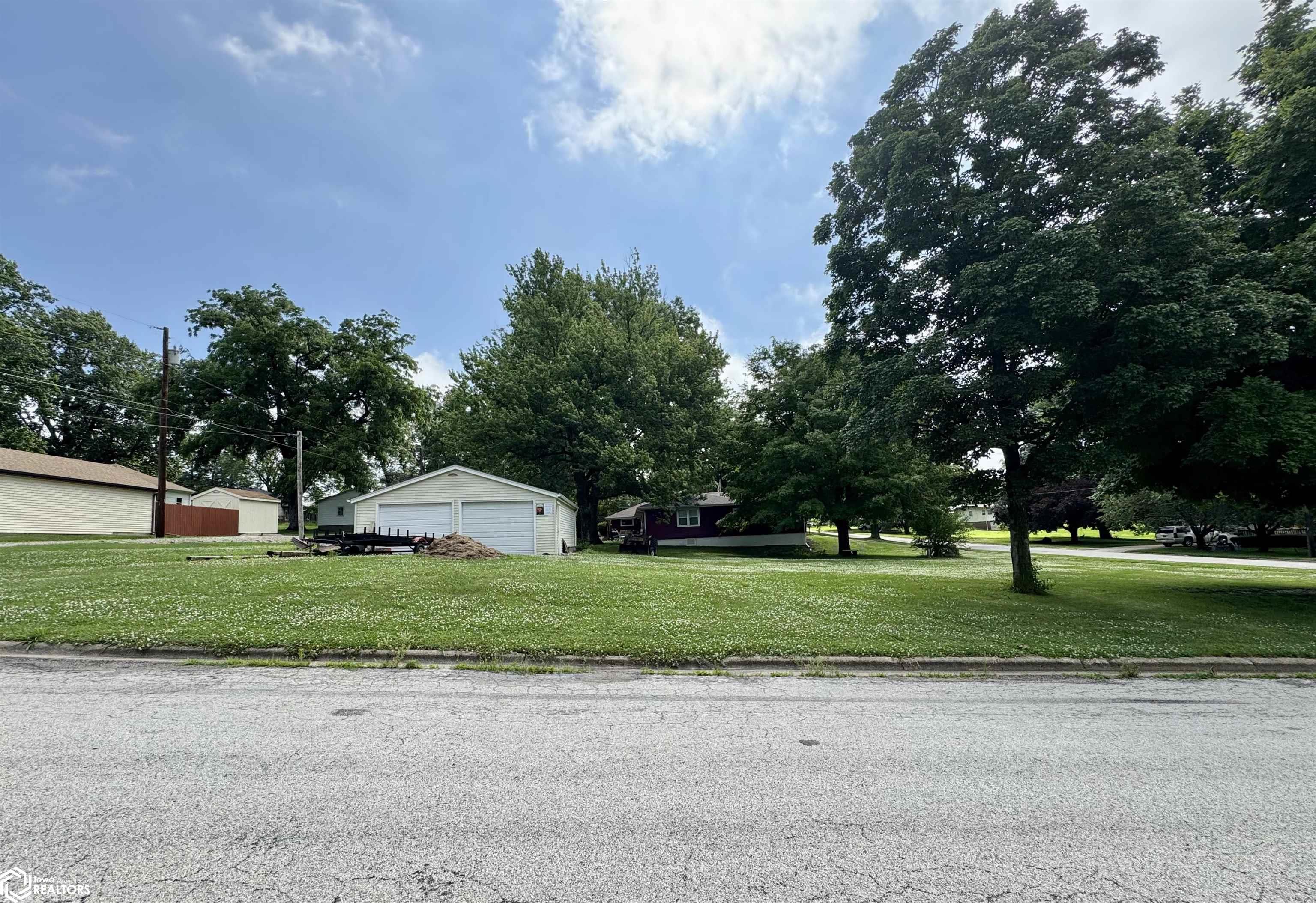 1109 W Mills Street, Creston, Iowa image 4