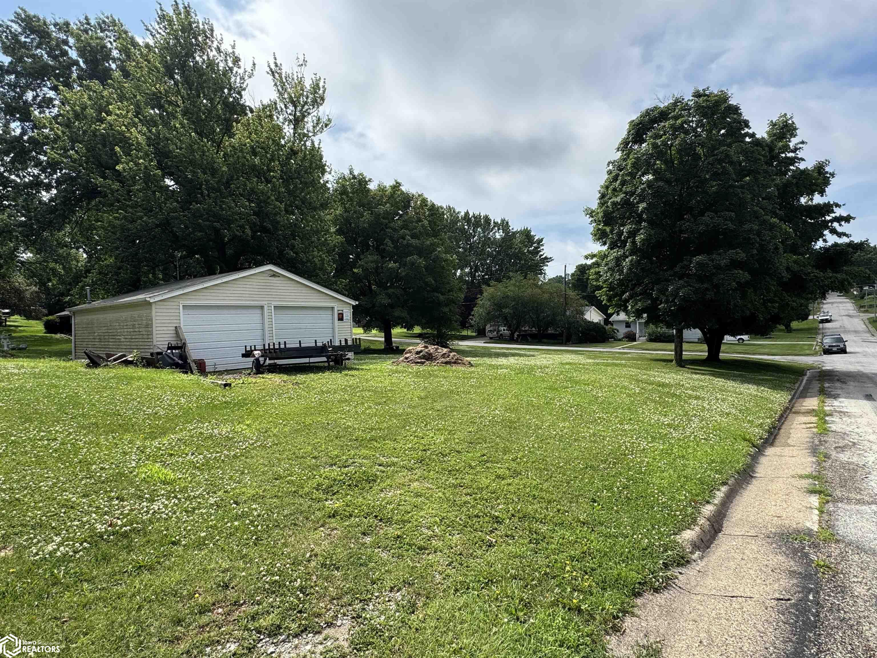 1109 W Mills Street, Creston, Iowa image 5