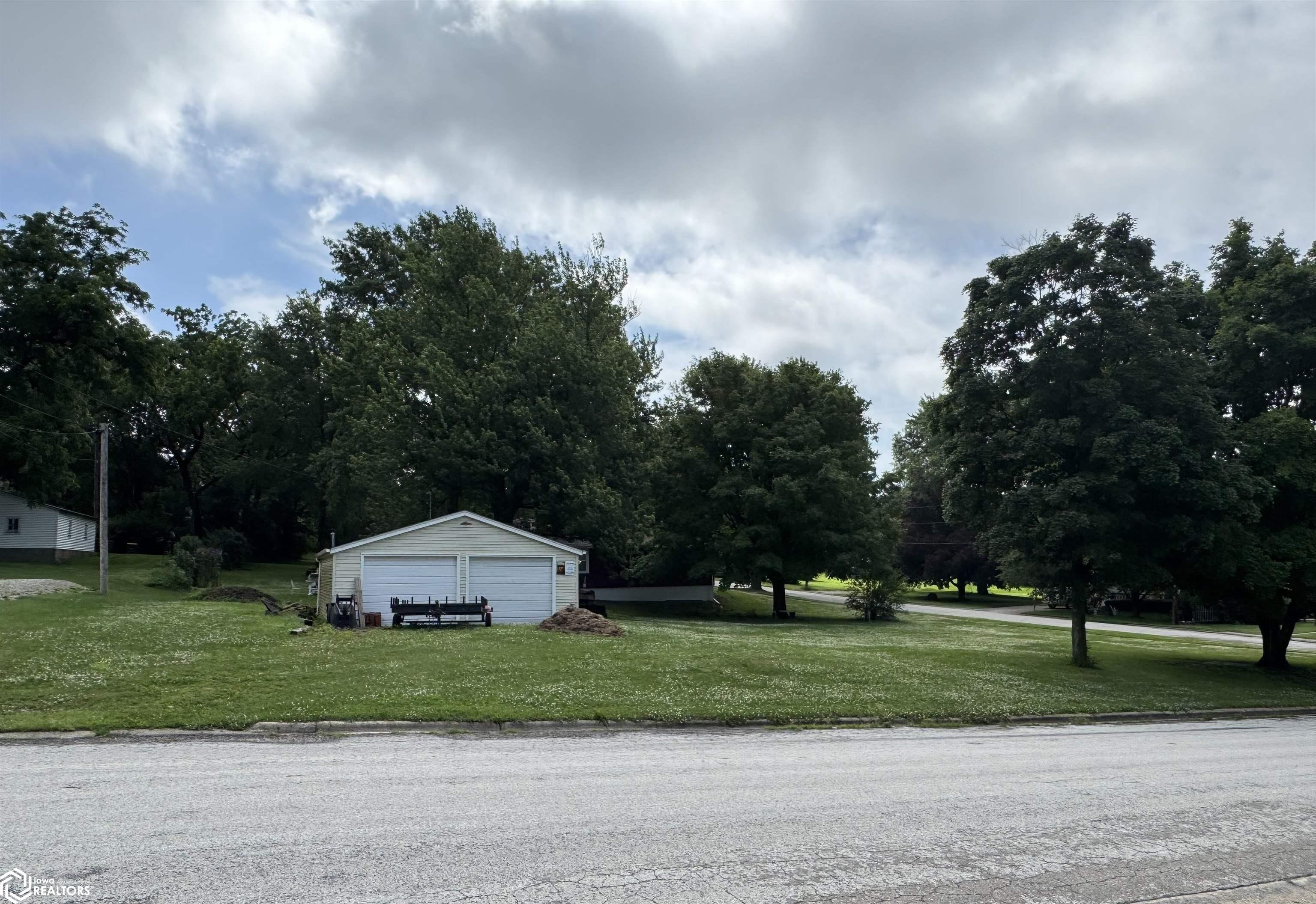 1109 W Mills Street, Creston, Iowa image 8