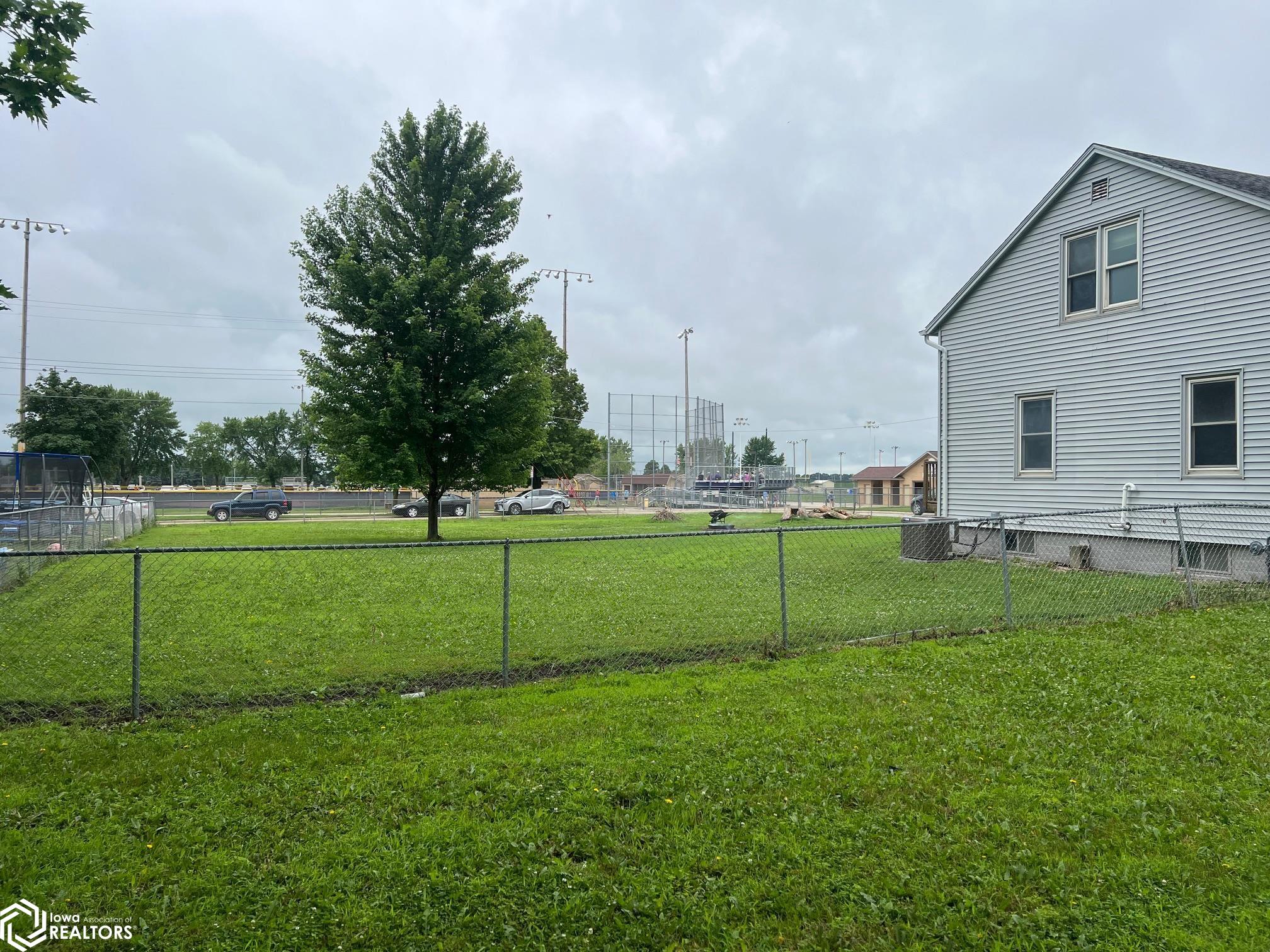 1544 Division Street, Webster City, Iowa image 6