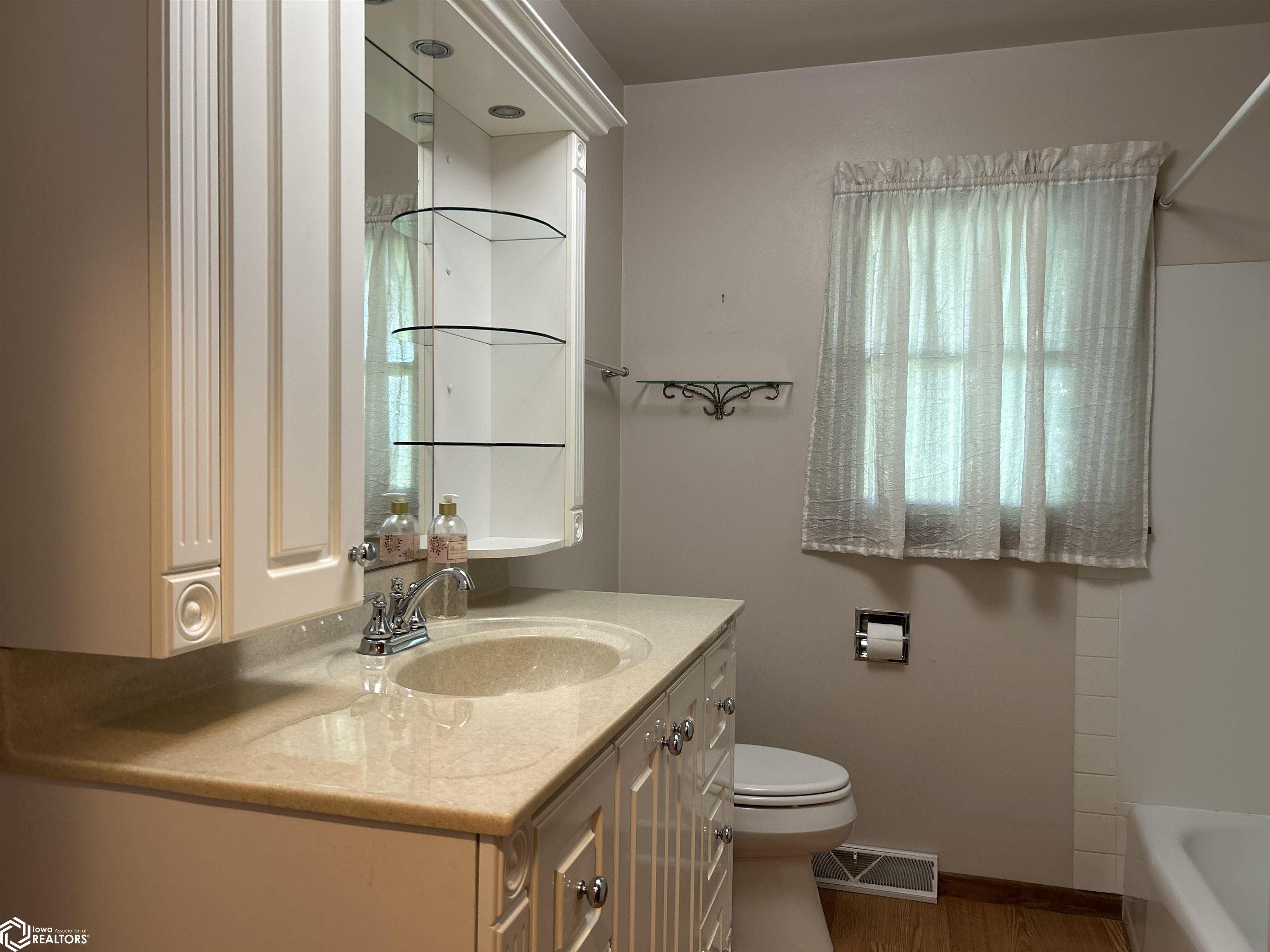 245 Anderson Drive, Forest City, Iowa image 28