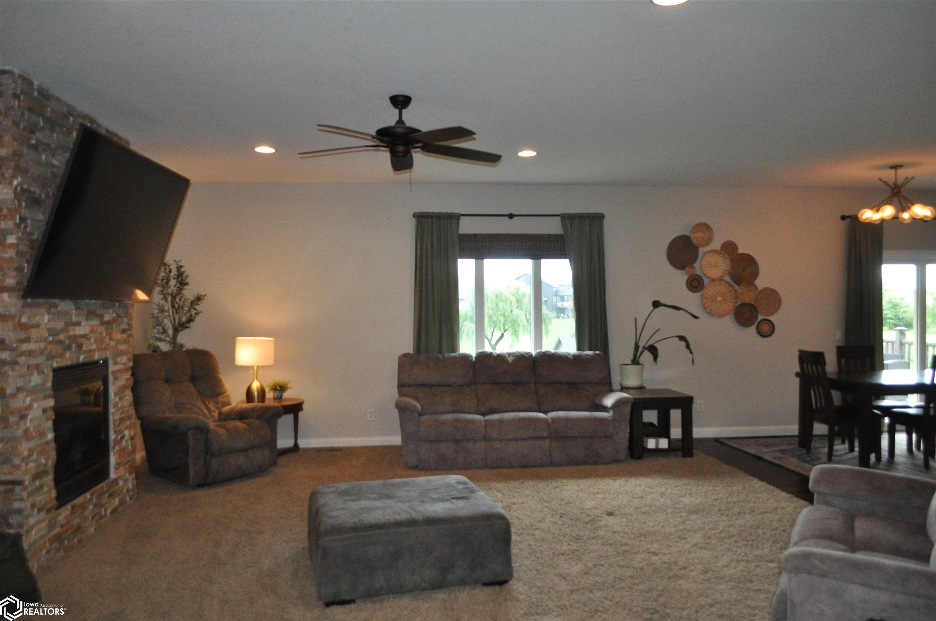 104 E Timber Creek Drive, Carroll, Iowa image 18