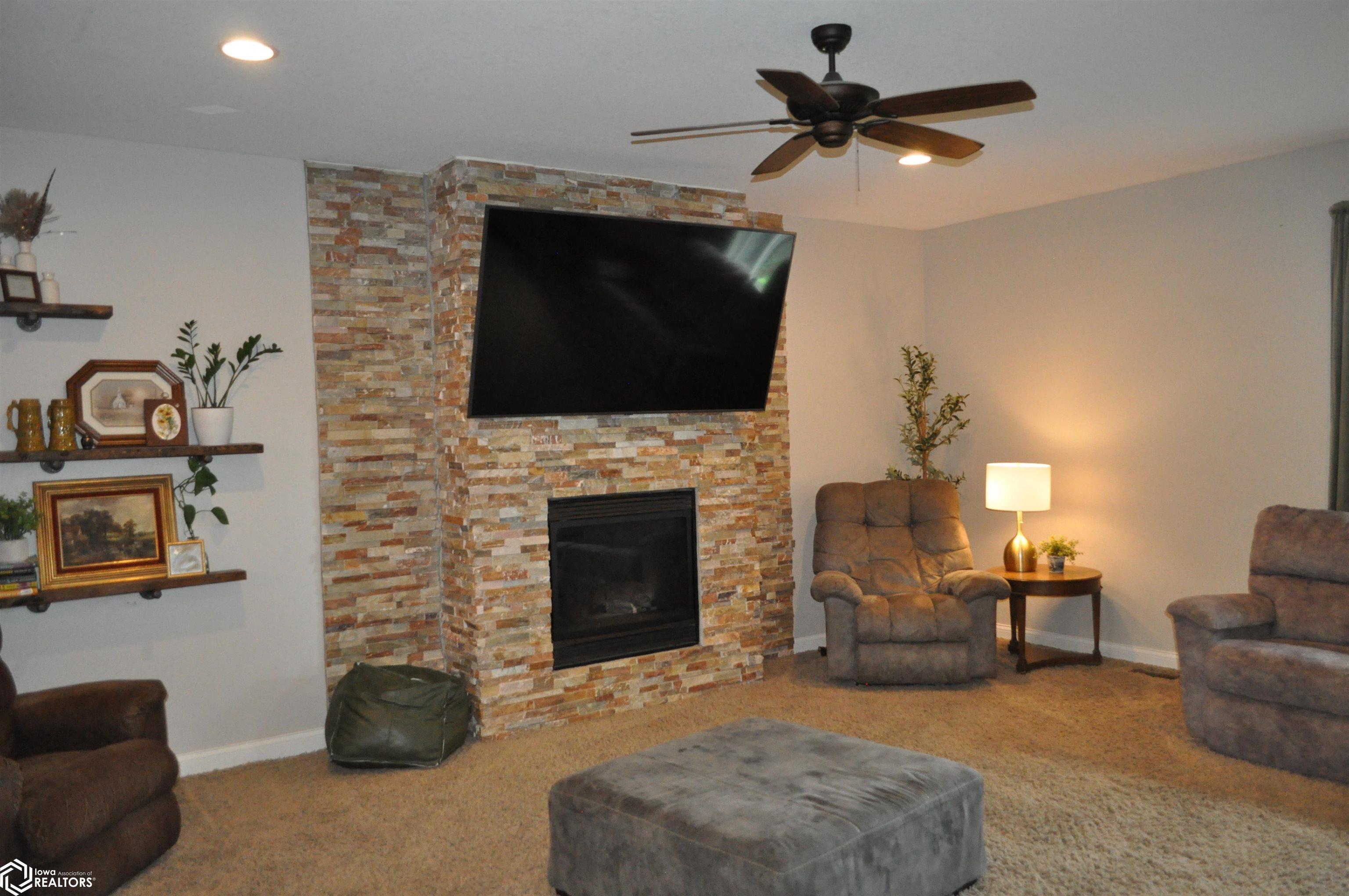 104 E Timber Creek Drive, Carroll, Iowa image 21