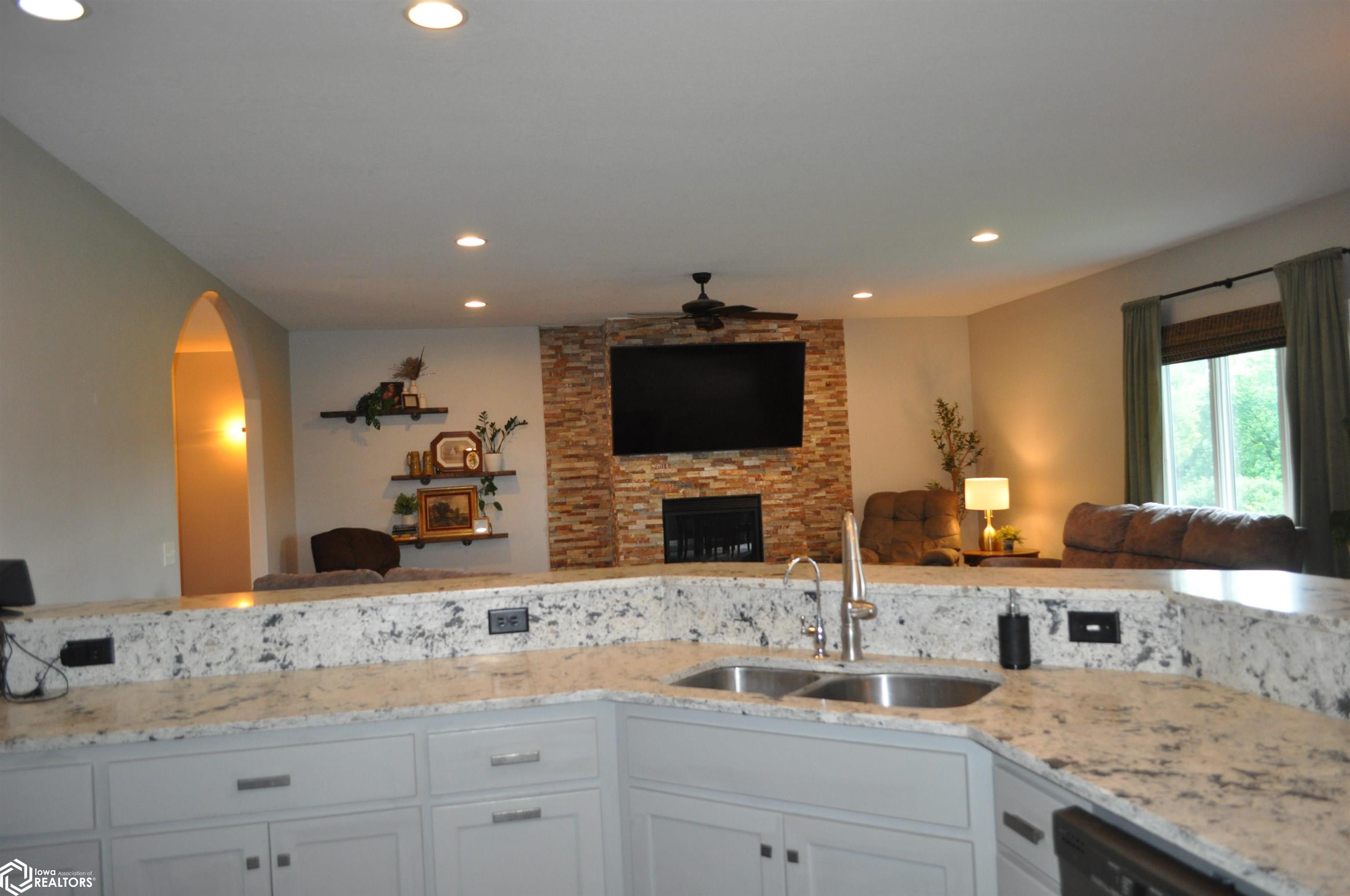 104 E Timber Creek Drive, Carroll, Iowa image 29