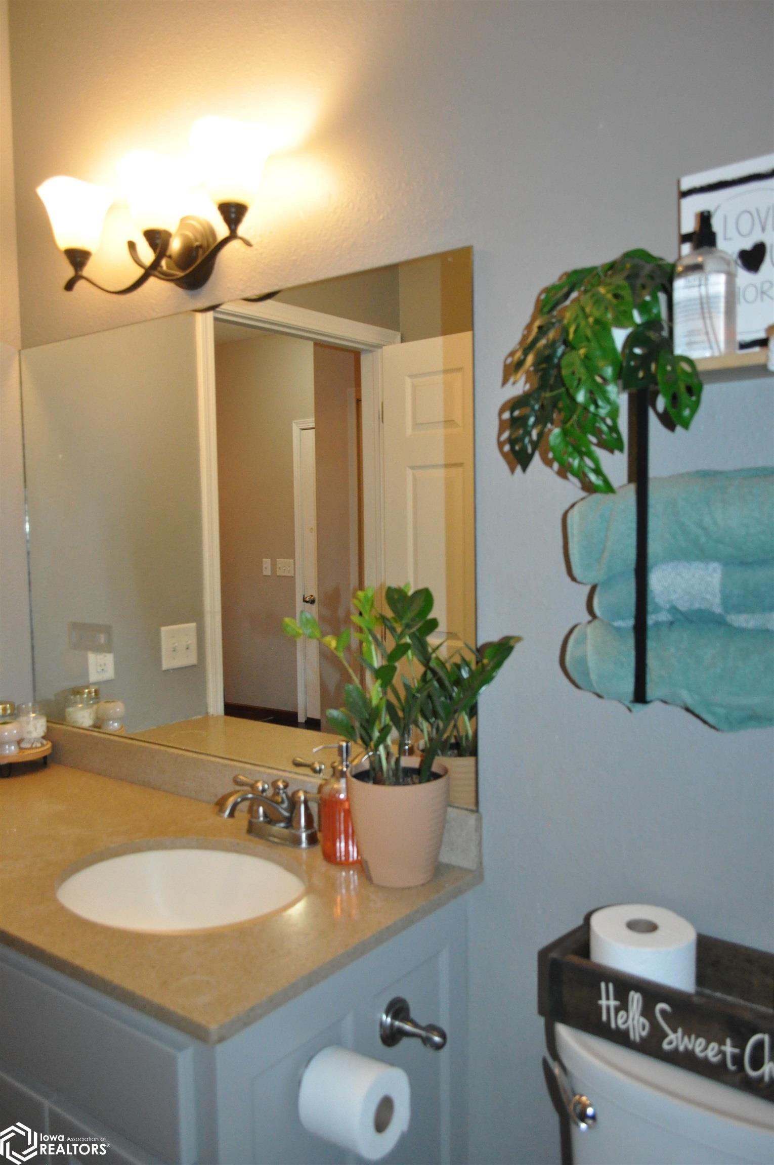 104 E Timber Creek Drive, Carroll, Iowa image 37