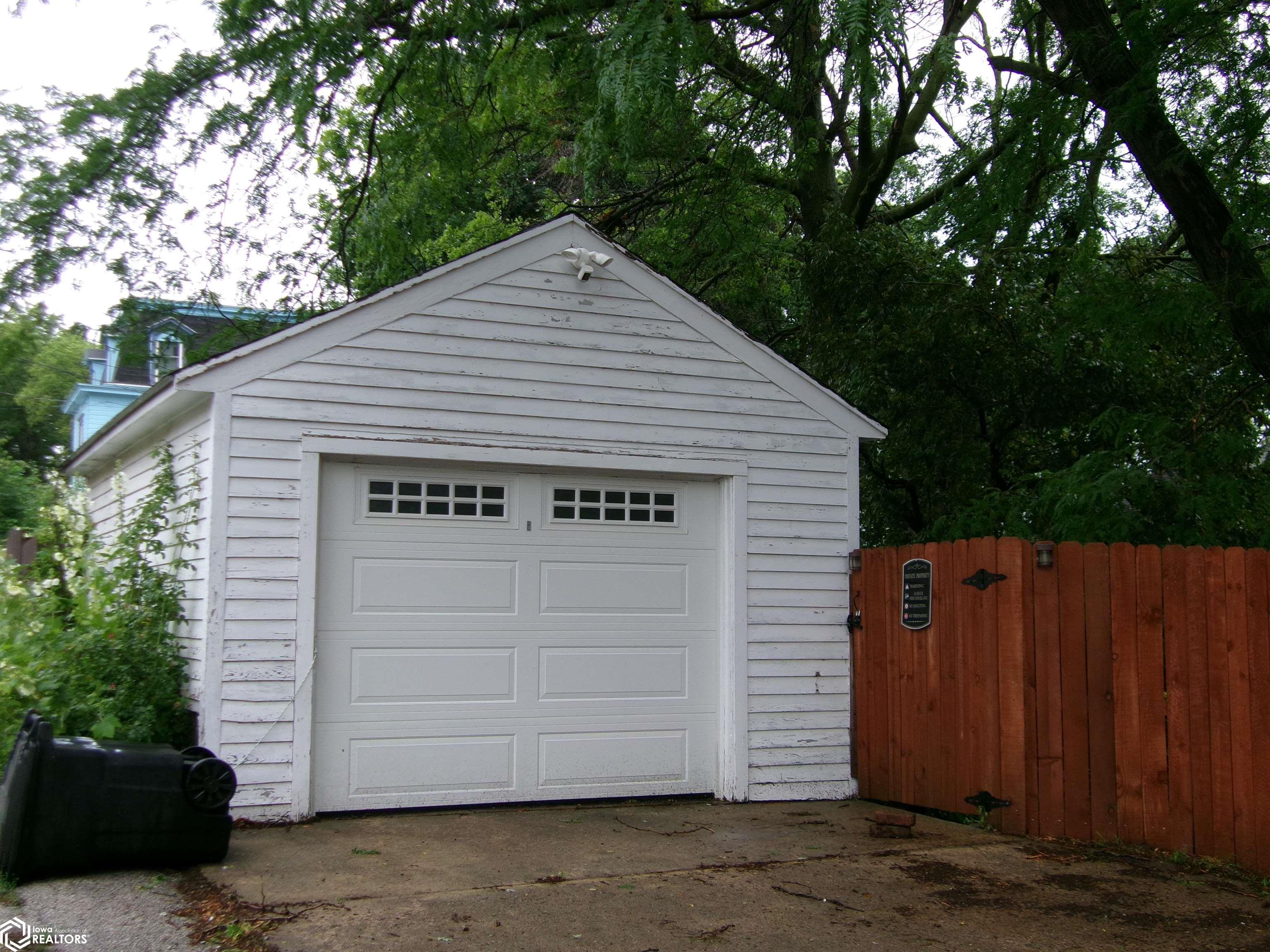 909 Poplar Street, Atlantic, Iowa image 3