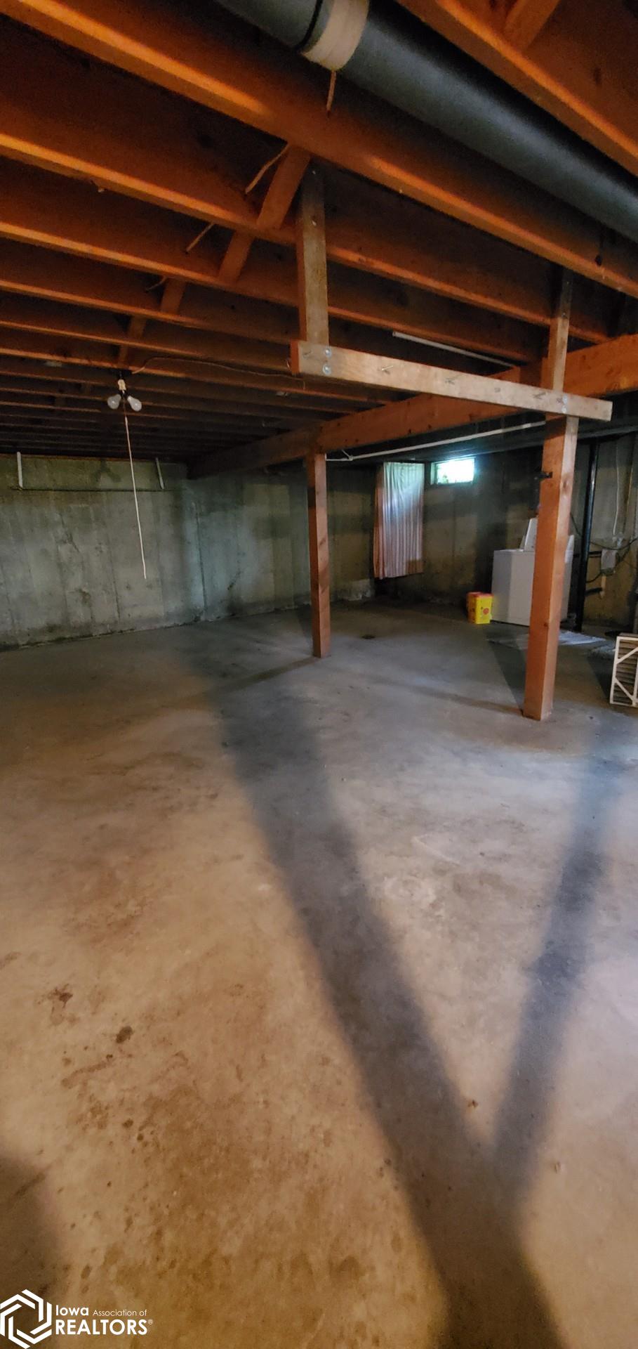 602 Dewey, Donnellson, Iowa image 13