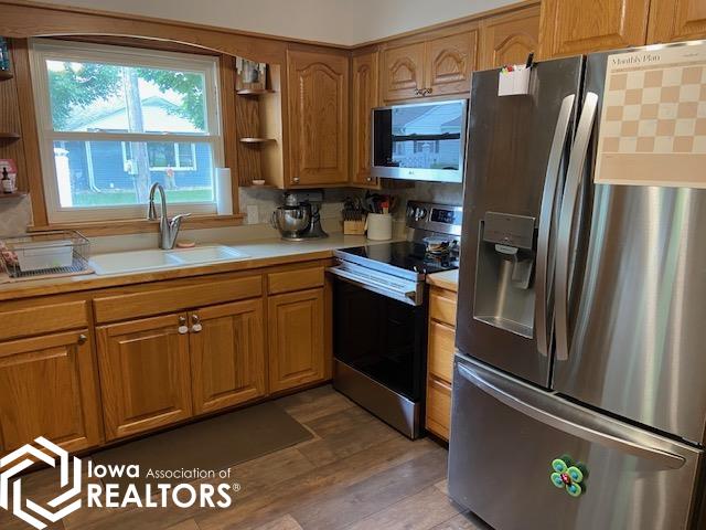 417 S 9th Street, Clear Lake, Iowa image 4