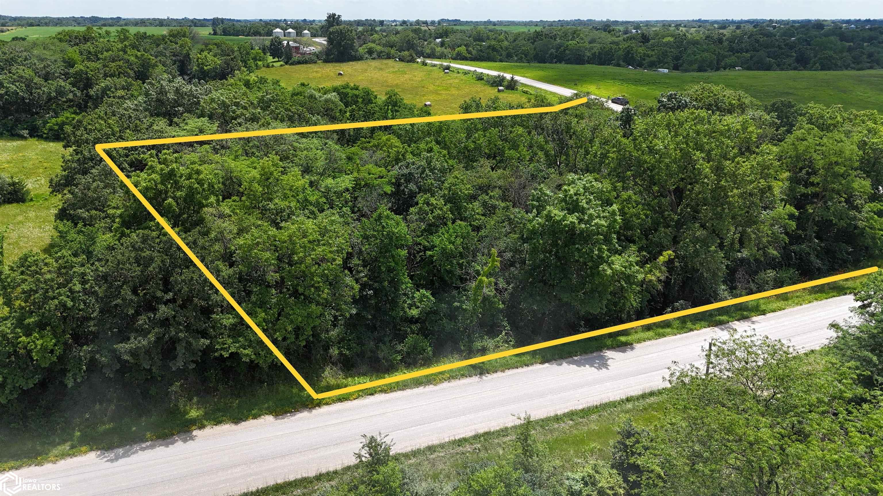 520th St, Centerville, Iowa image 3
