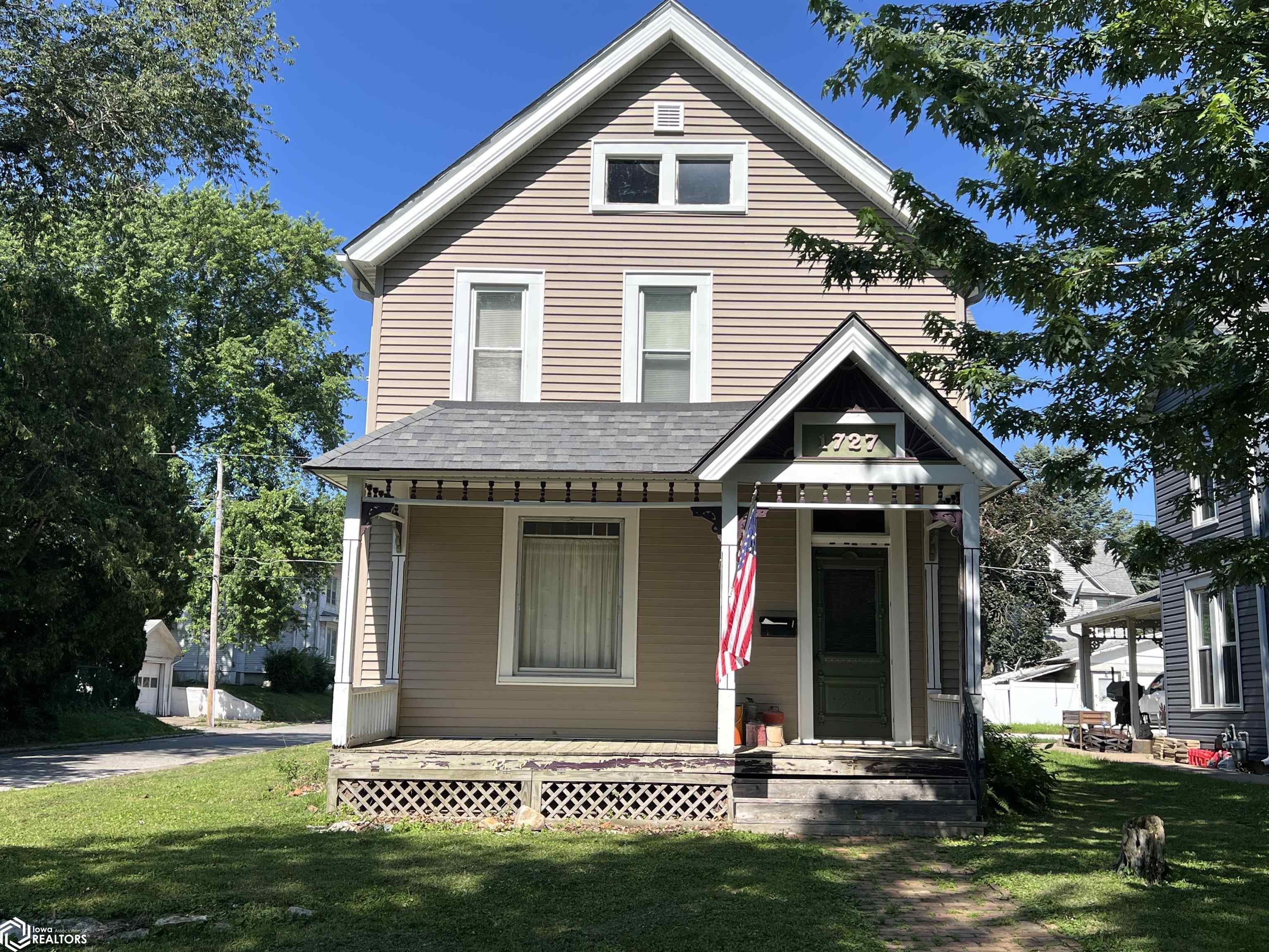 1727 Orchard St, Burlington, Iowa image 2