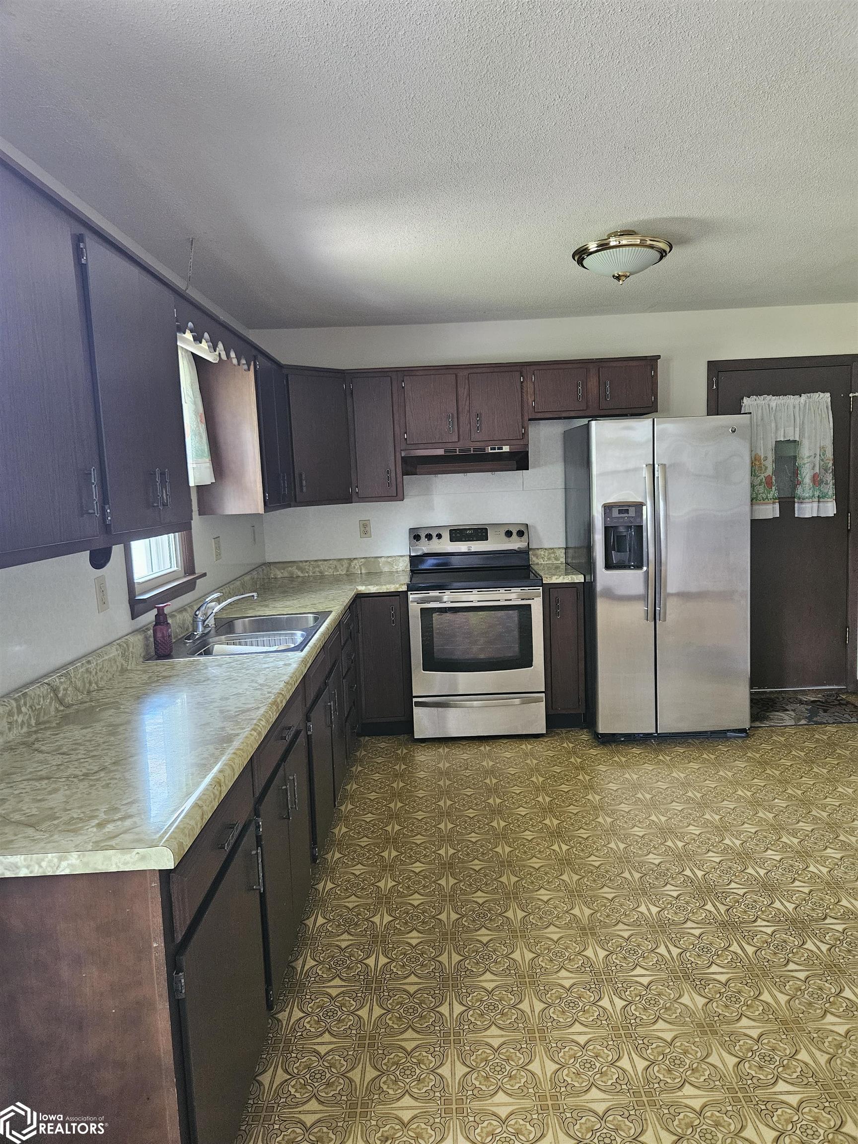 1541 Broadway, Hamilton, Illinois image 8