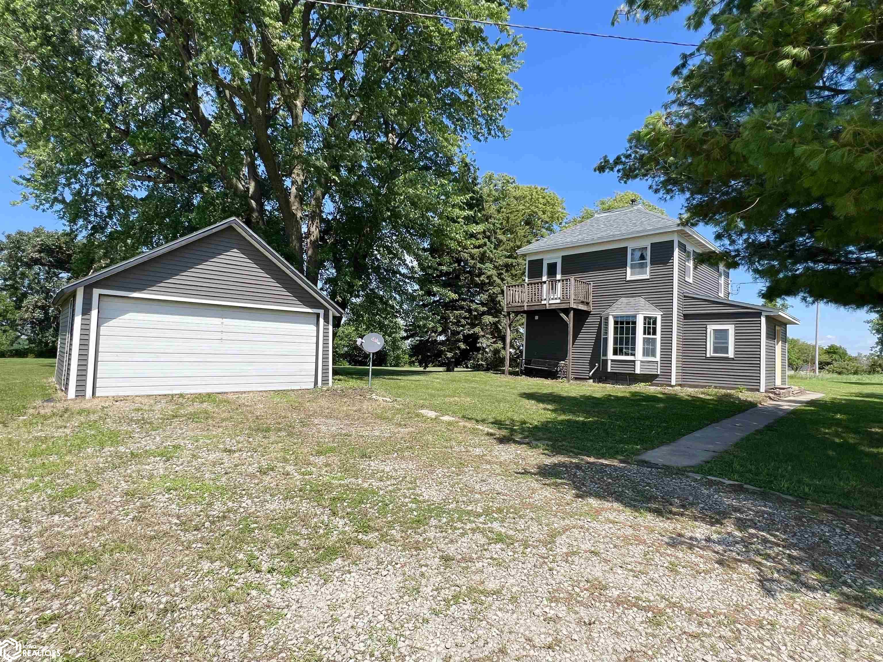6285 E 28th Street, Newton, Iowa image 1