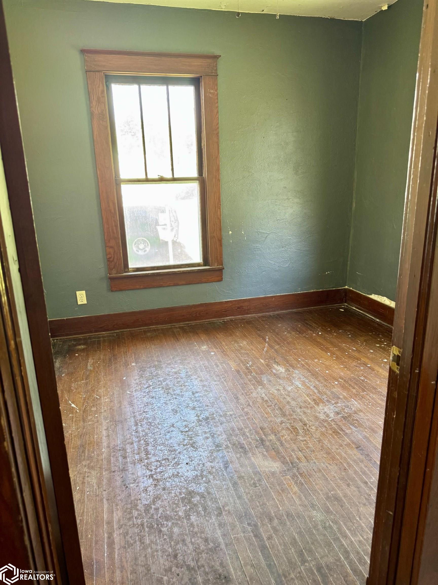 201 Fourth Street, Redding, Iowa image 3