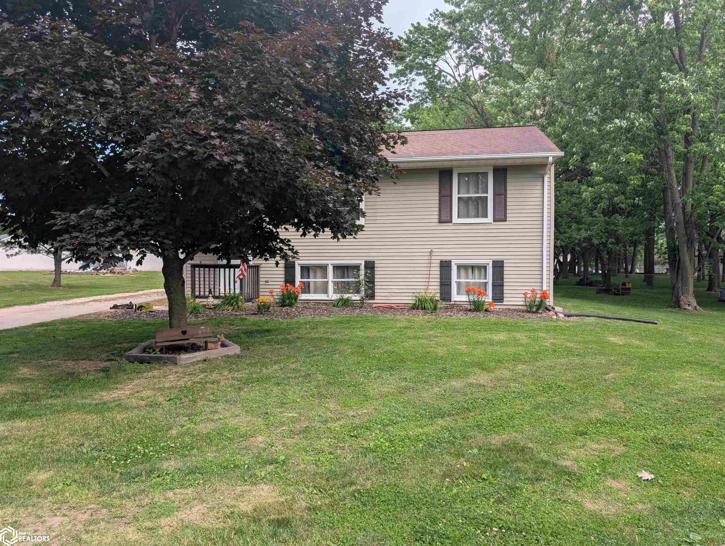 802 N Bergdahl Circle, Mount Pleasant, Iowa image 33