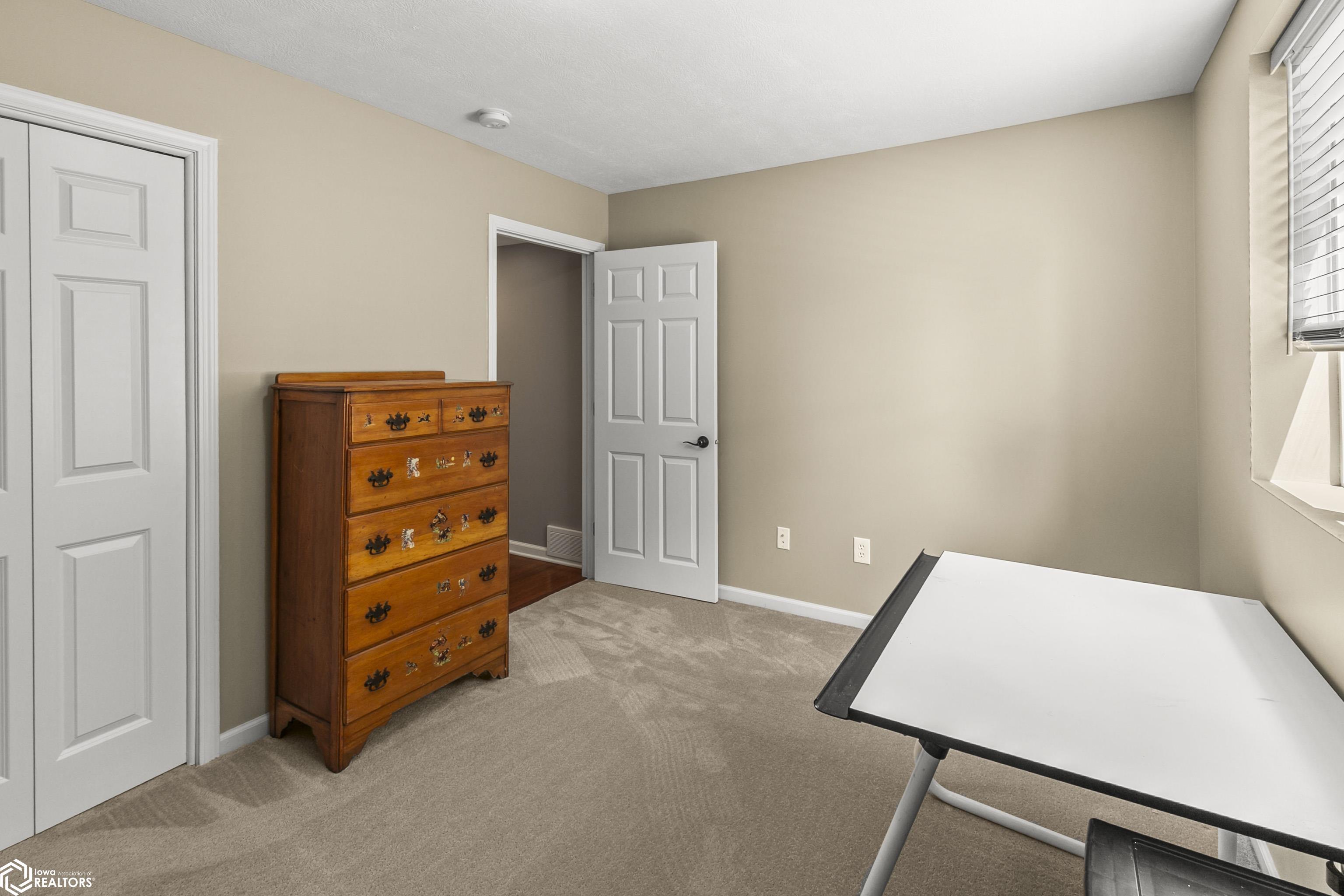 215 Parkwild Drive, Council Bluffs, Iowa image 44