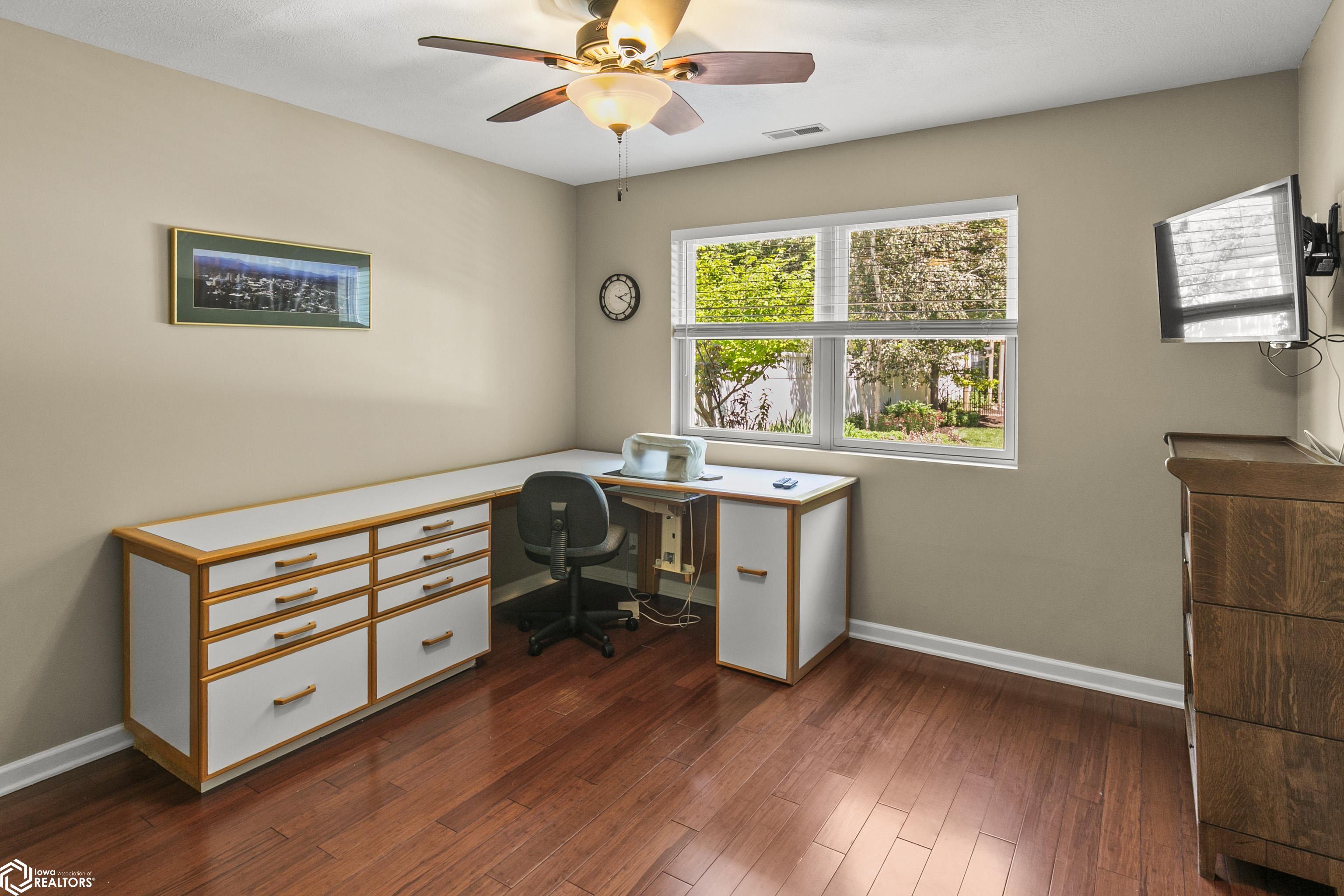 215 Parkwild Drive, Council Bluffs, Iowa image 46