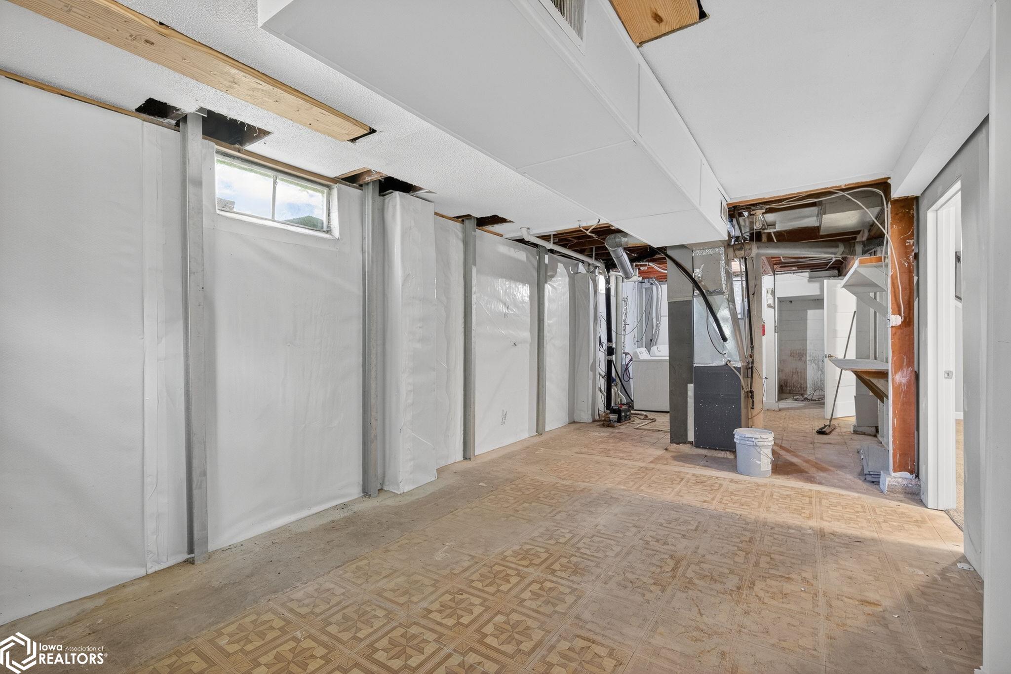 7702 SW 9th Street, Des Moines, Iowa image 17