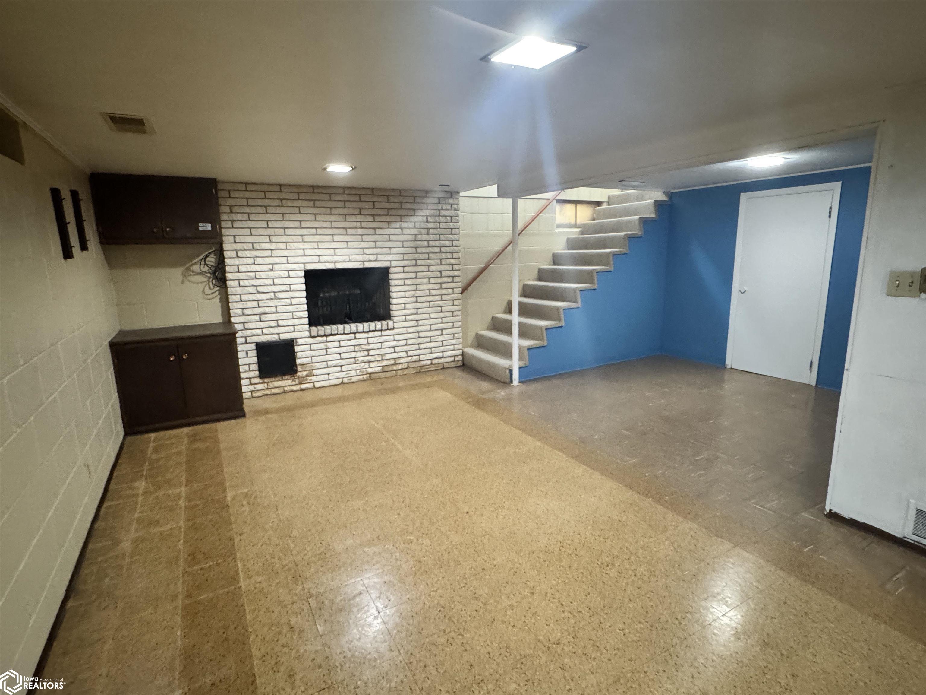 820 2nd Avenue, Hampton, Iowa image 25