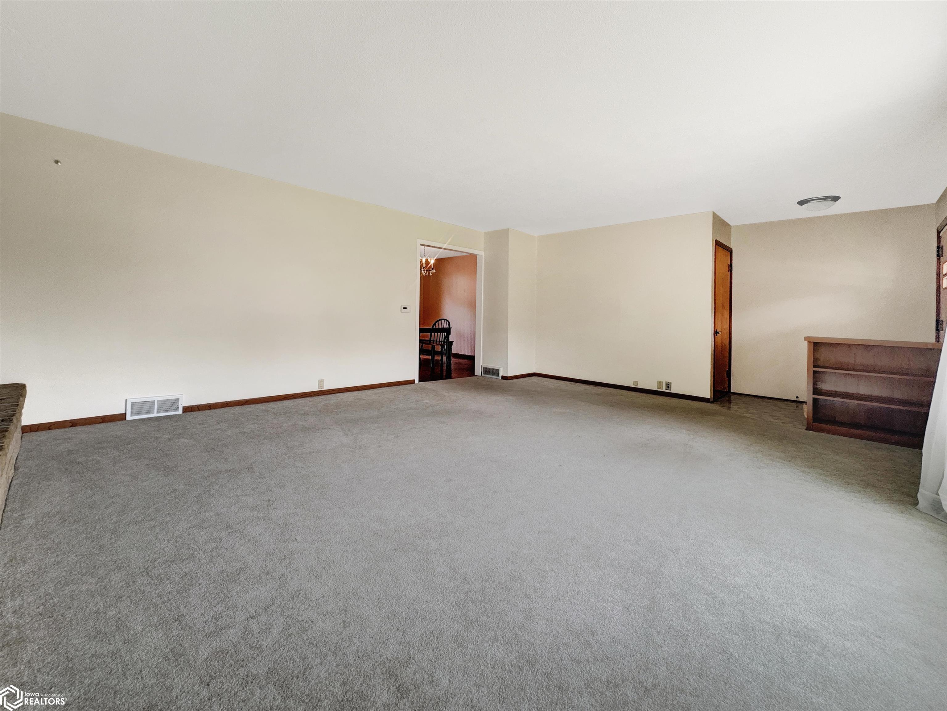 820 2nd Avenue, Hampton, Iowa image 4