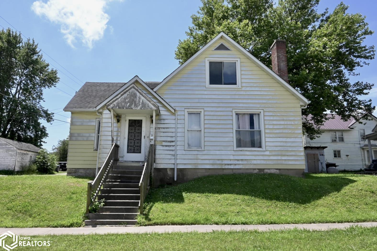 1615 Smith Street, Burlington, Iowa image 1