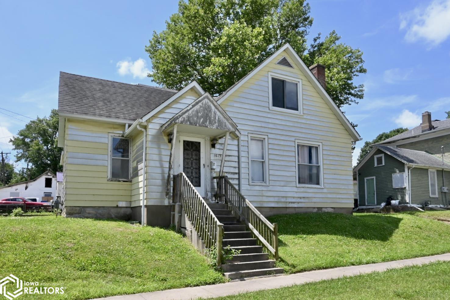 1615 Smith Street, Burlington, Iowa image 2