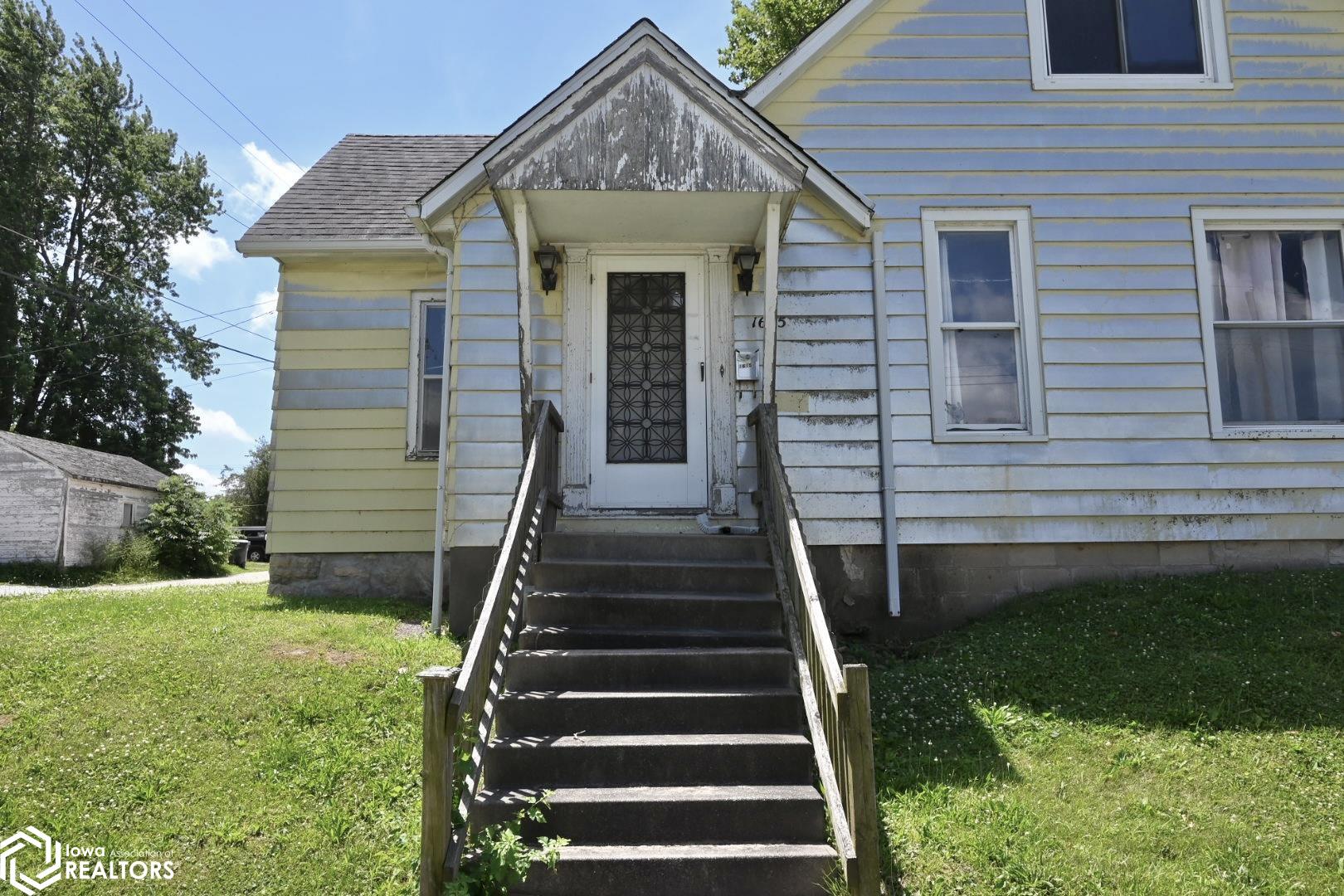1615 Smith Street, Burlington, Iowa image 3
