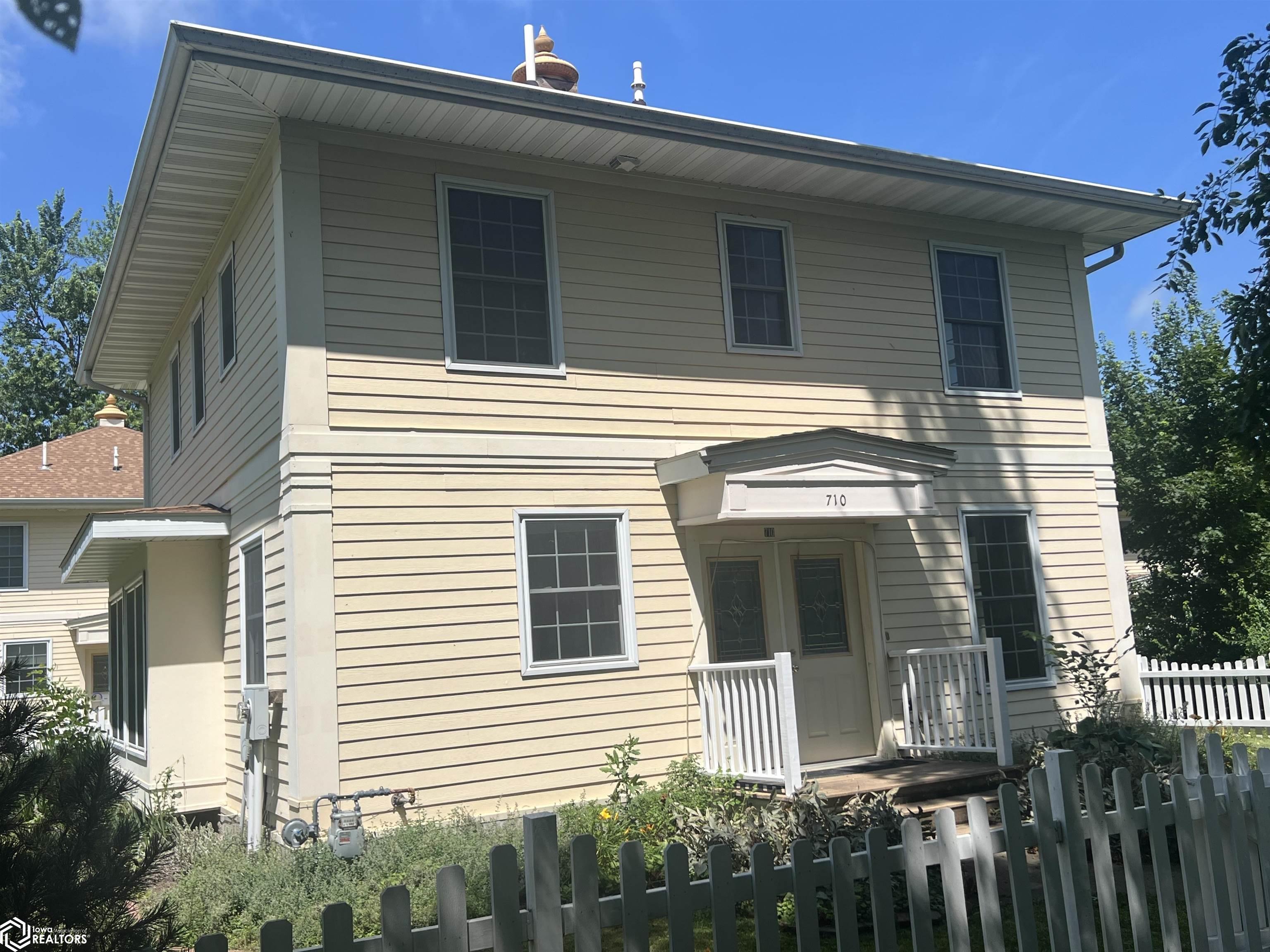 710 Orchard Place, Fairfield, Iowa image 2