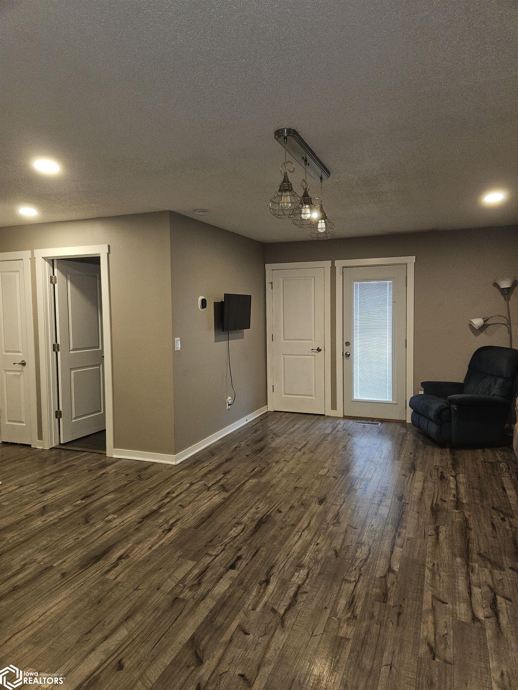 1025 Wabash Ave., Carthage, Illinois image 16