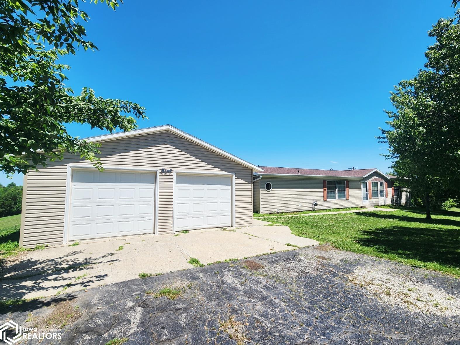 320 E Iowa Street, Afton, Iowa image 1