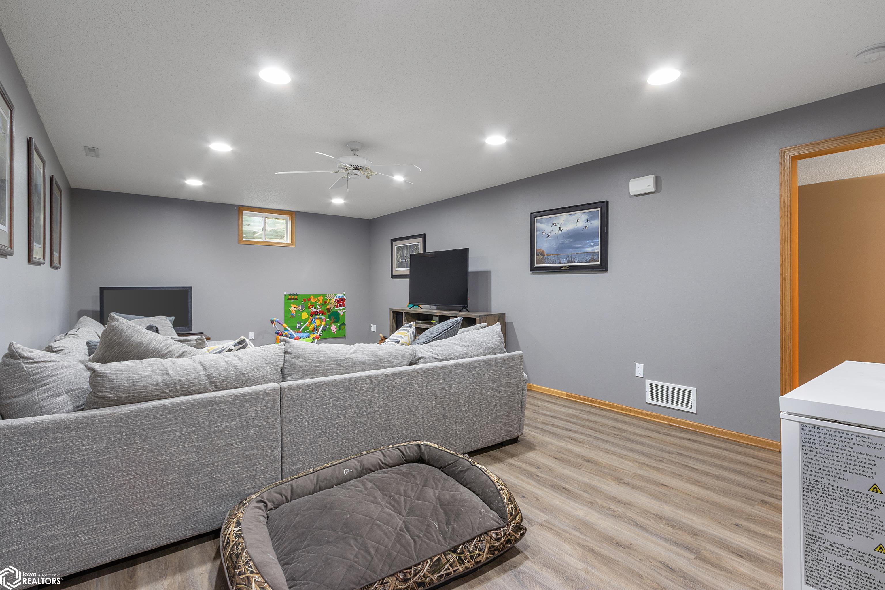 1508 Emerald Ct, Mason City, Iowa image 23