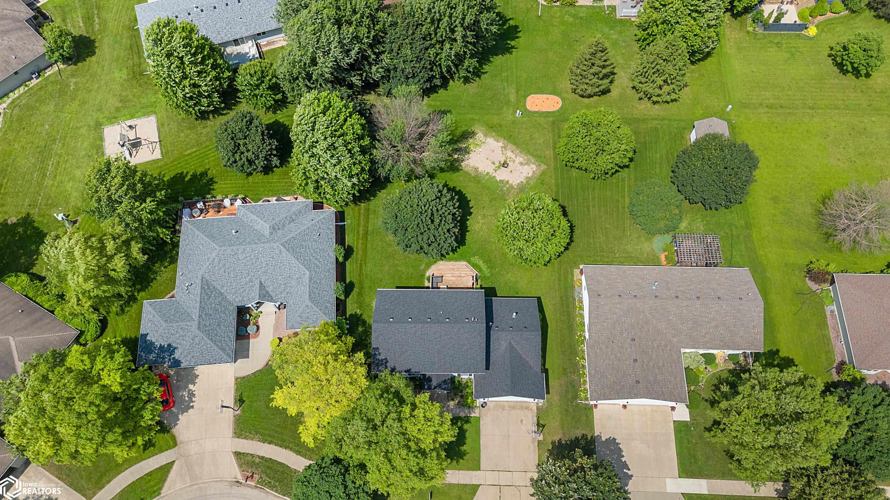 1508 Emerald Ct, Mason City, Iowa image 4