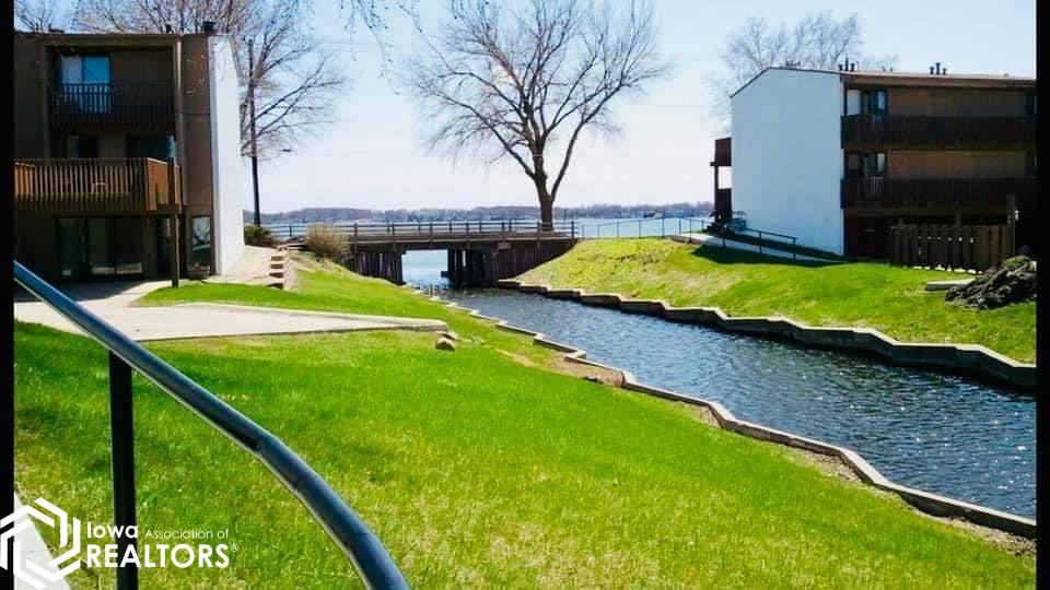 2700 N Shore Drive #405, Clear Lake, Iowa image 13