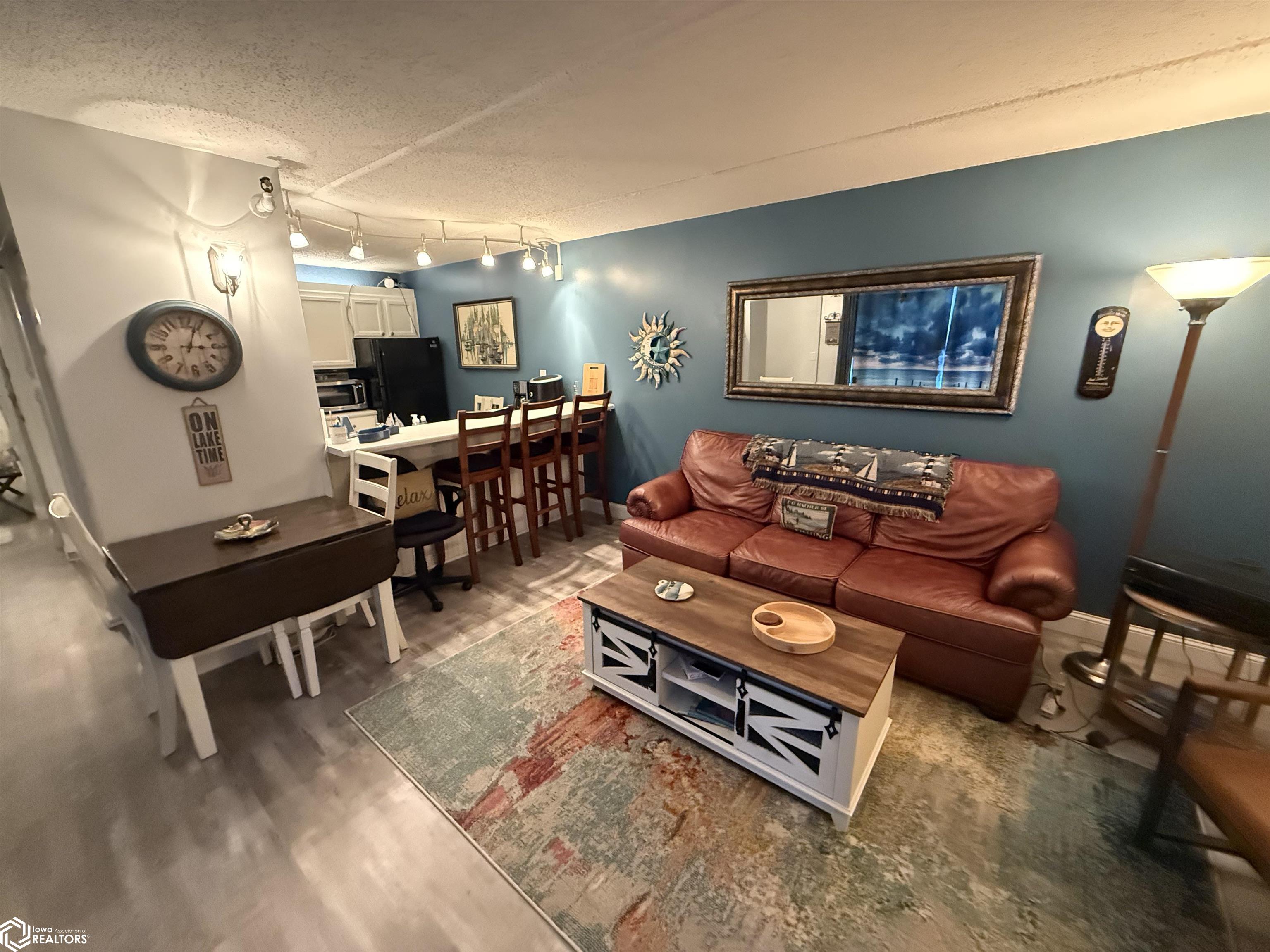2700 N Shore Drive #405, Clear Lake, Iowa image 4