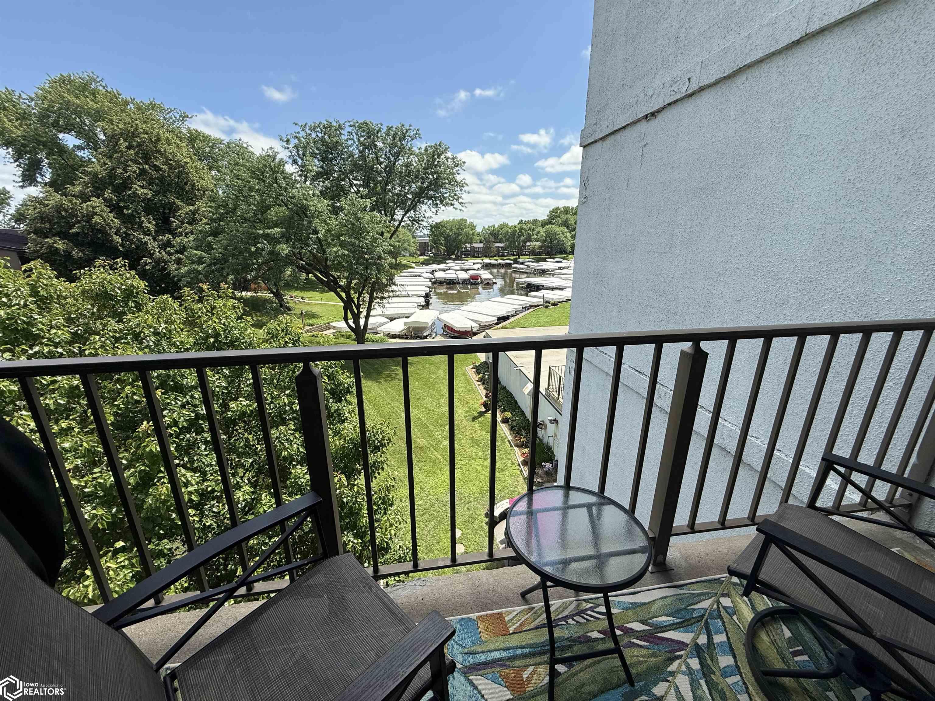 2700 N Shore Drive #405, Clear Lake, Iowa image 5