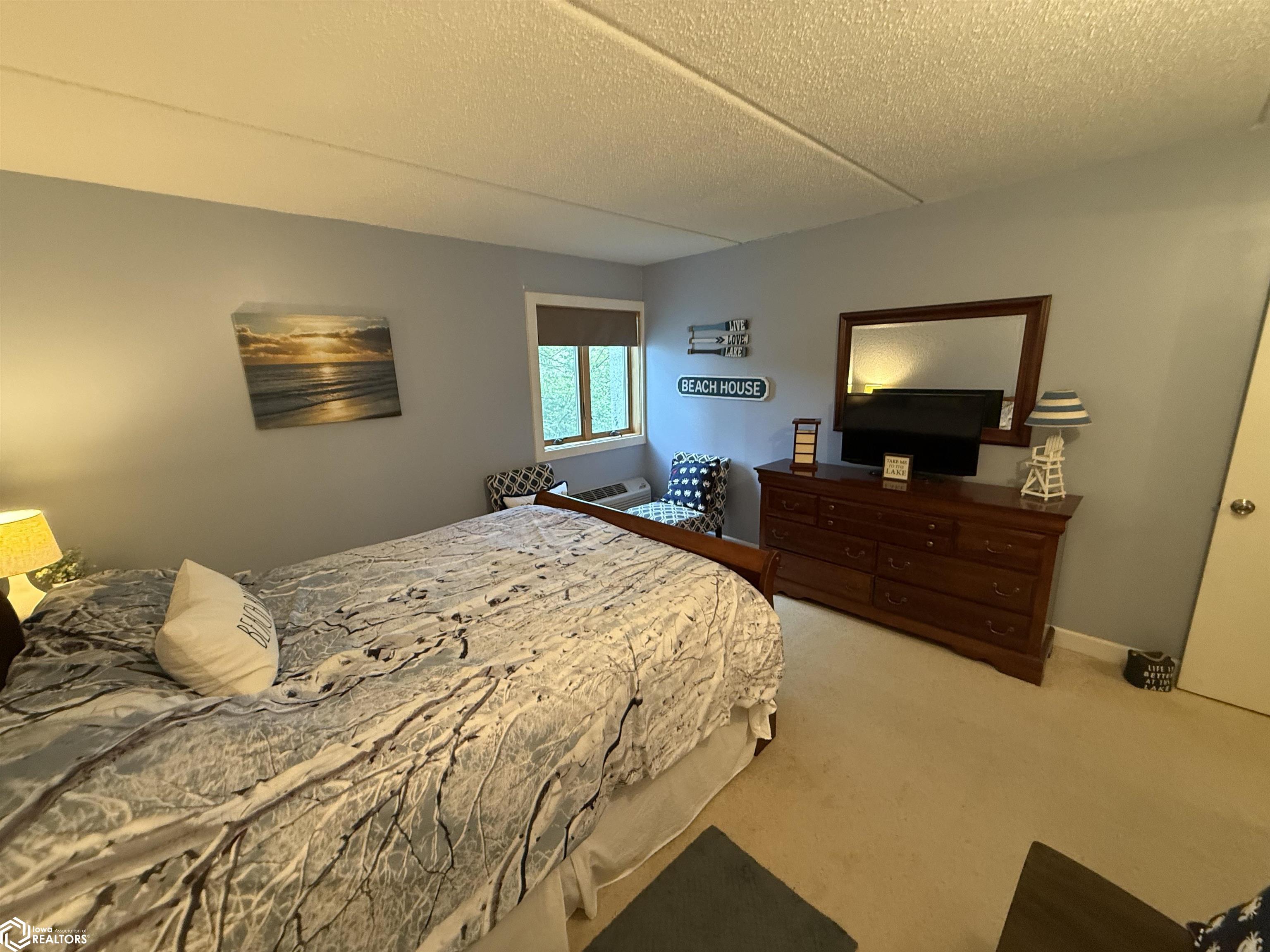 2700 N Shore Drive #405, Clear Lake, Iowa image 9