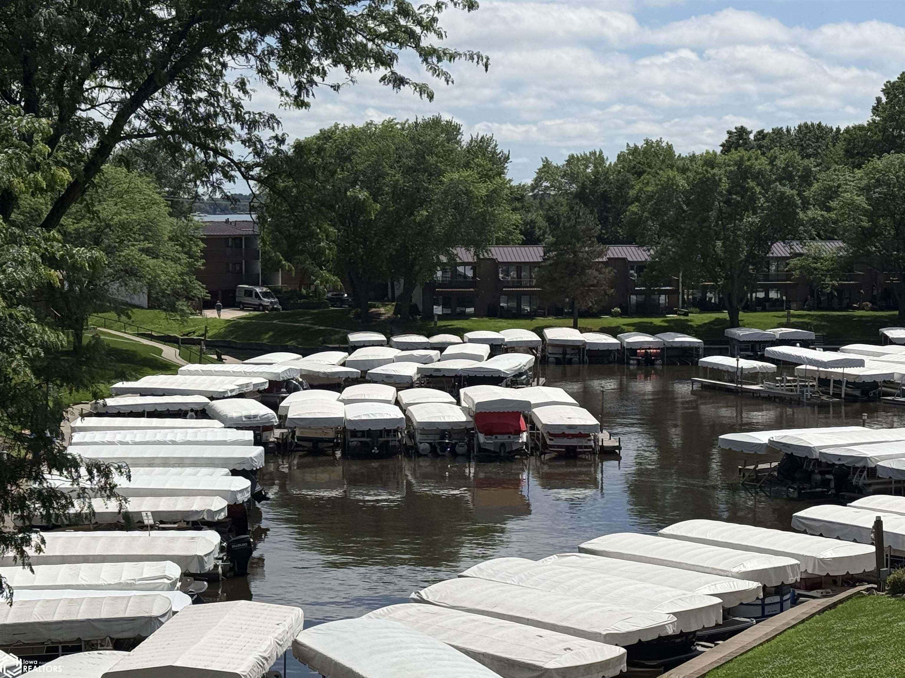 2700 N Shore Drive #405, Clear Lake, Iowa image 10