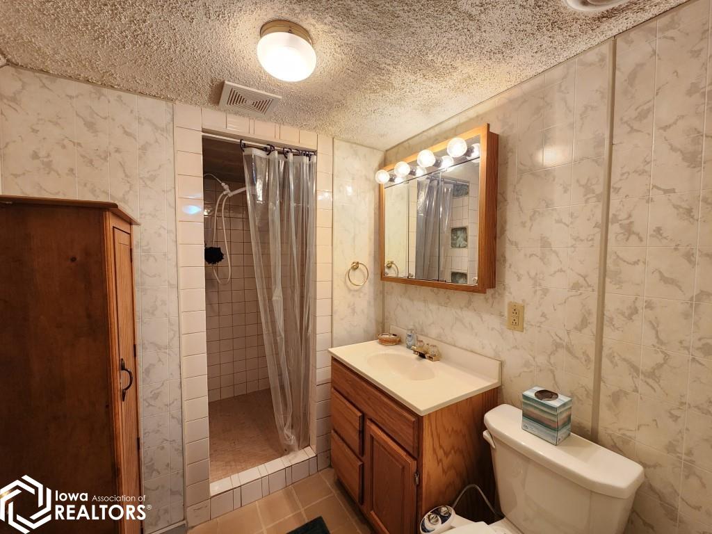 312 15th Street, Mason City, Iowa image 12