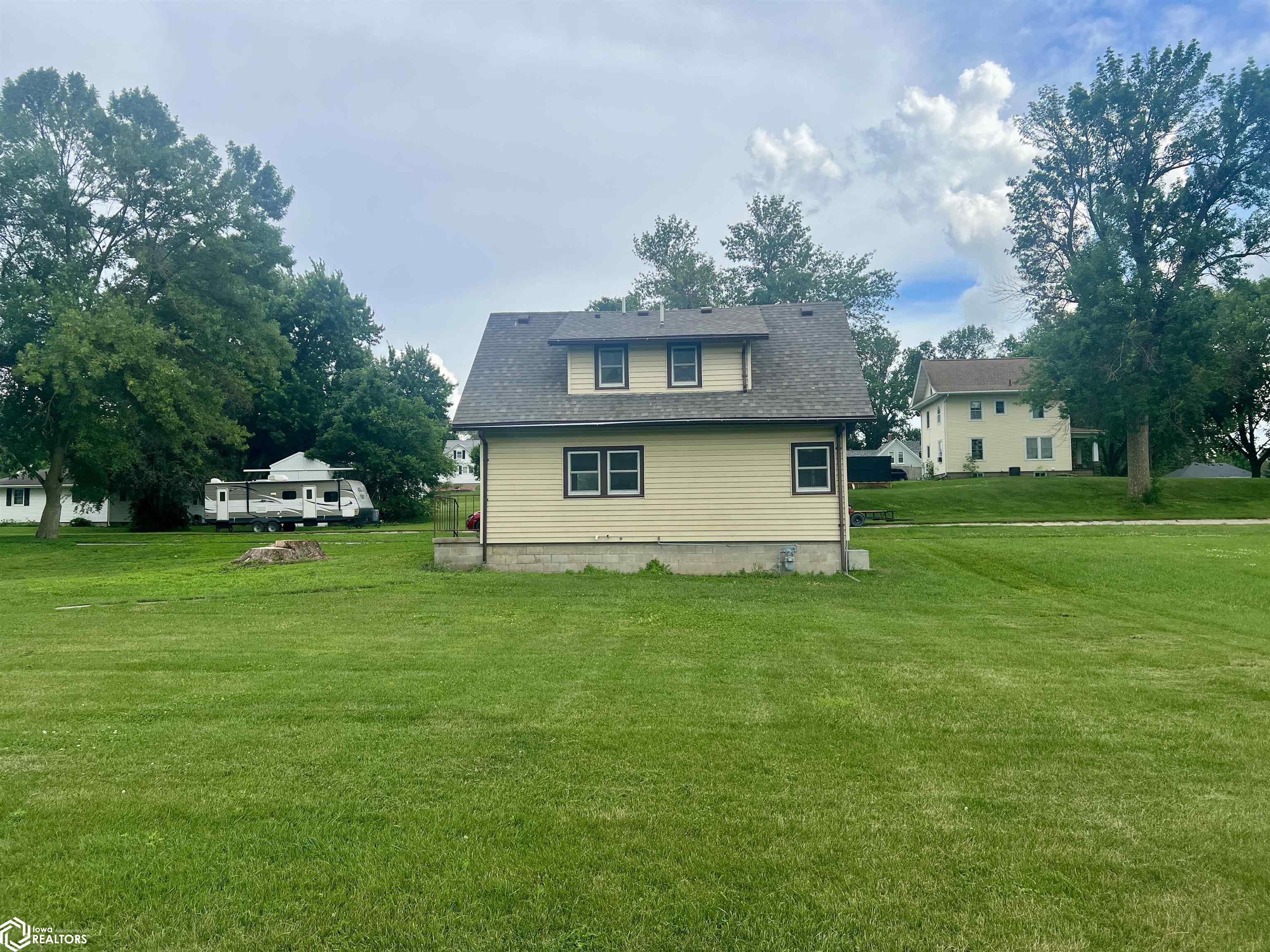 587 8th Avenue, Manilla, Iowa image 4