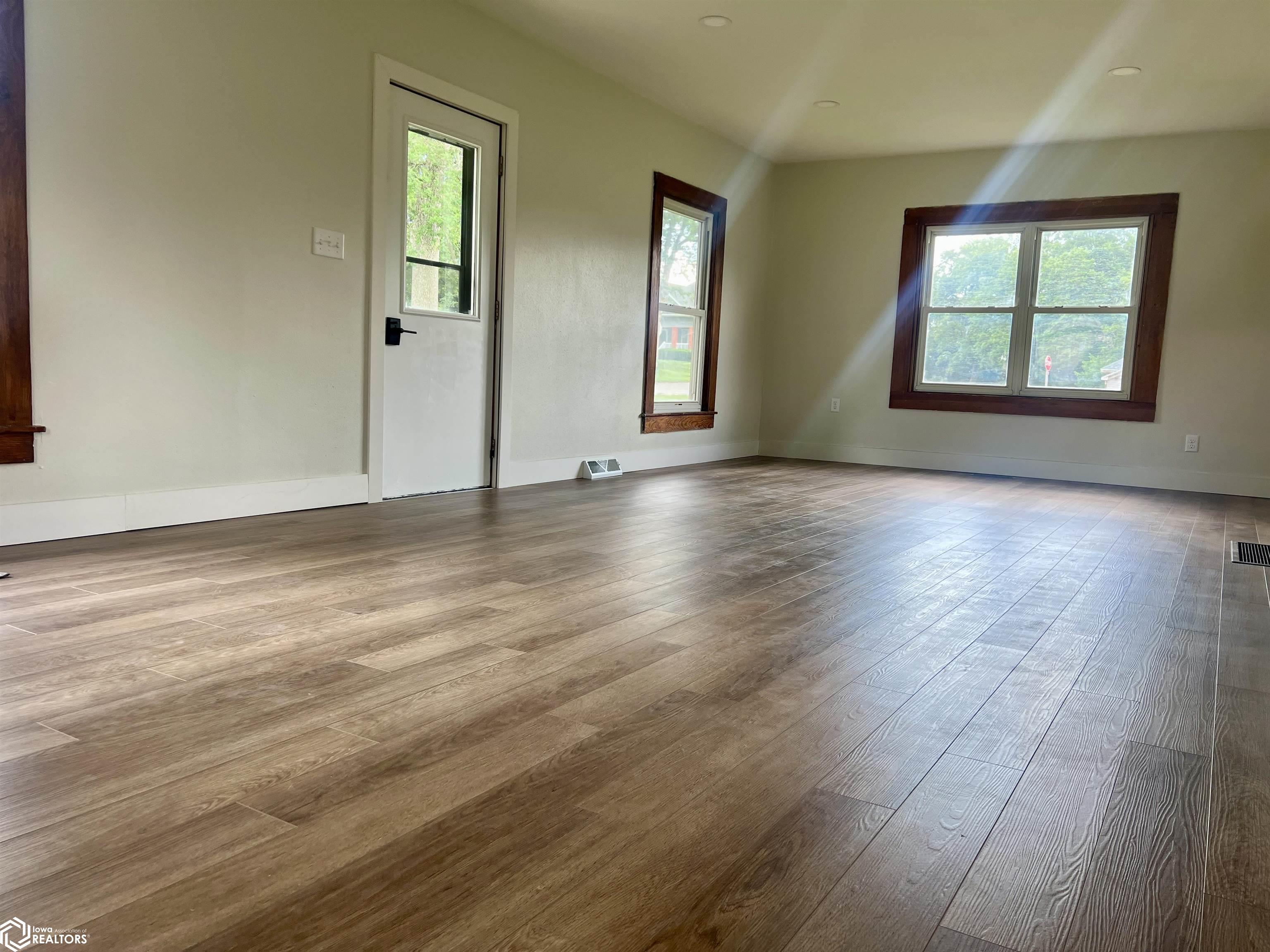587 8th Avenue, Manilla, Iowa image 10