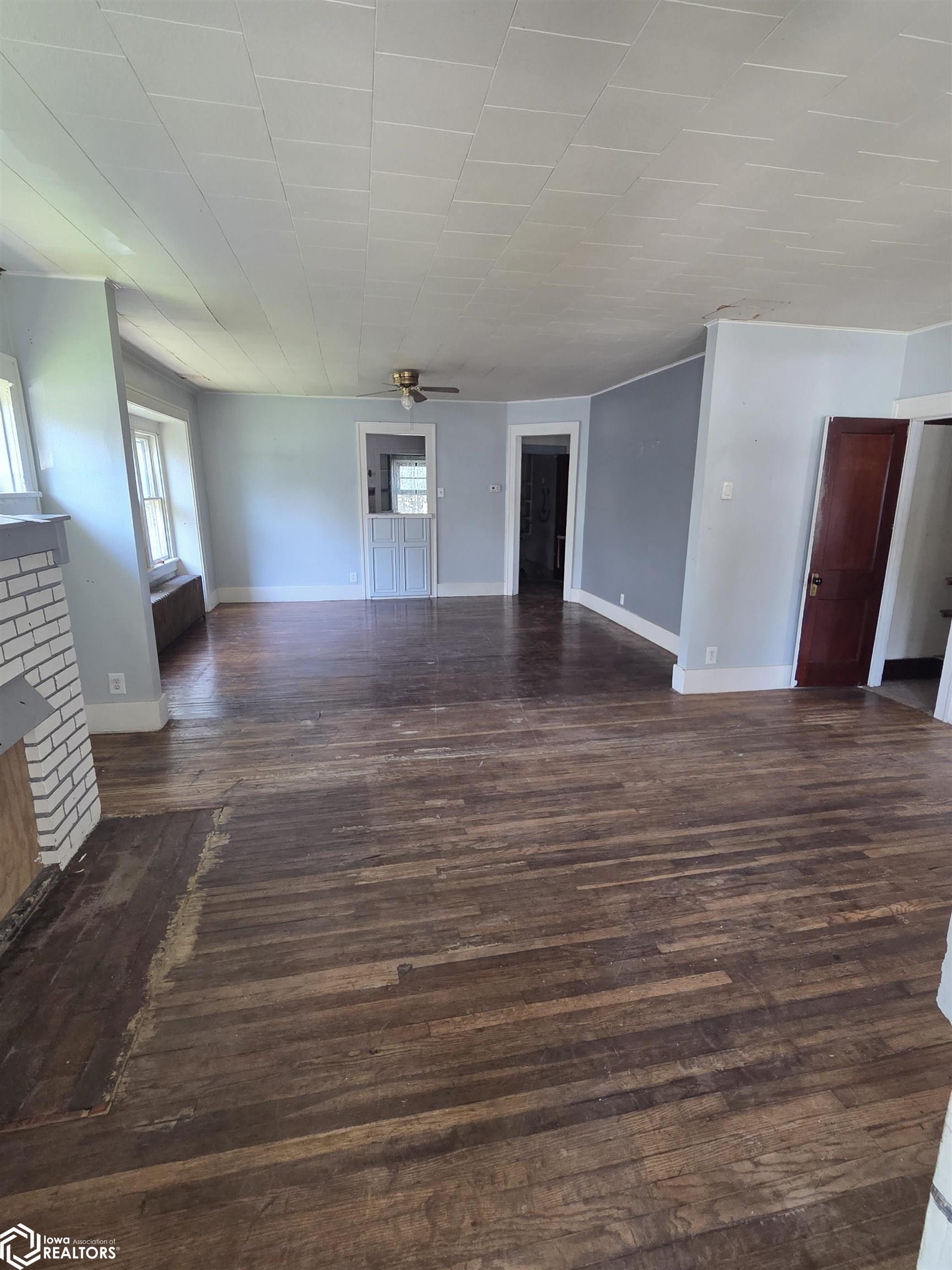 410 N Pine Street, Creston, Iowa image 5