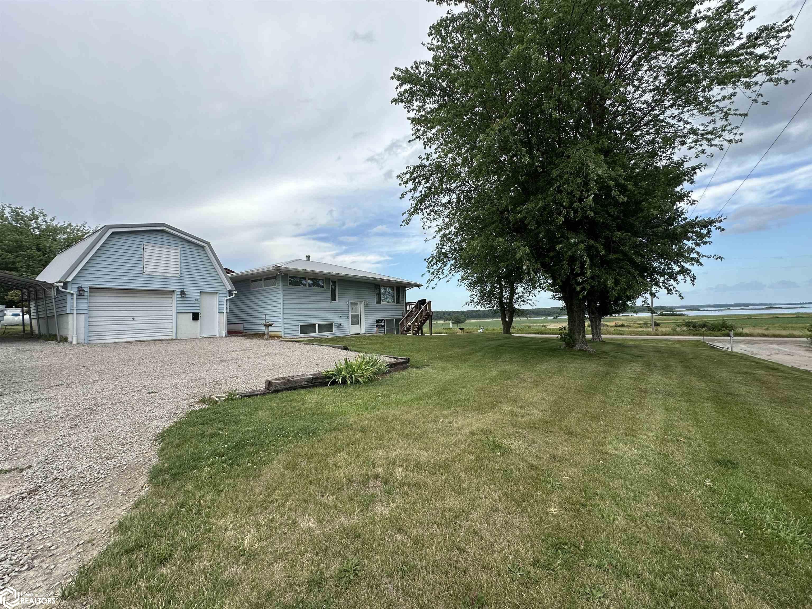 1097 250th Street, Melrose, Iowa image 4